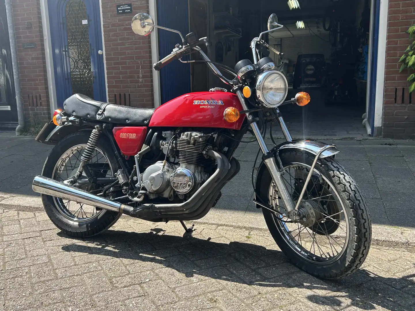Honda CB 400 Super Sport - 1