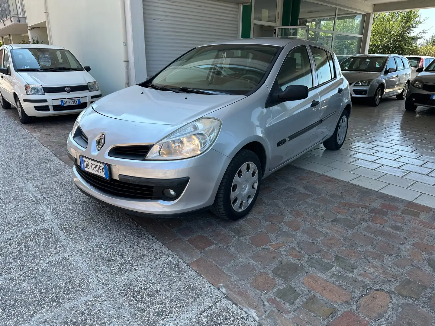 Renault Clio Clio 5p 1.5 dci Dynamique Silber - 1