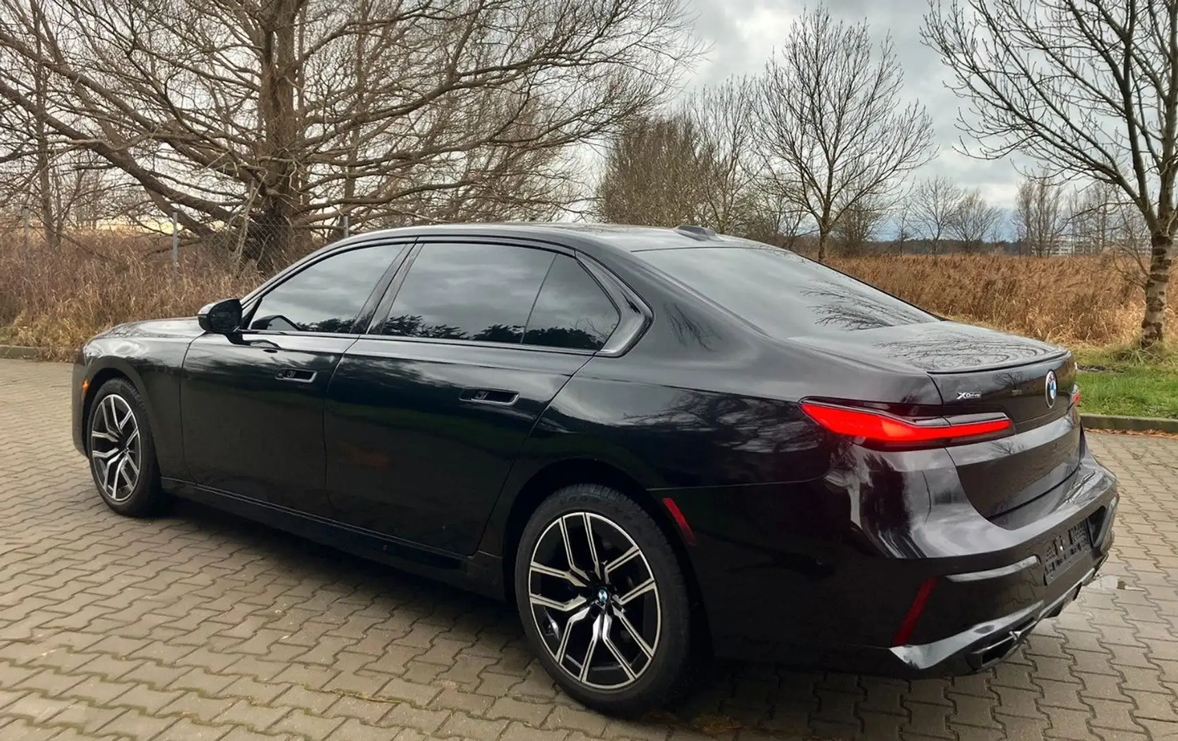 BMW iX 760iX V8 S68T Černá - 2