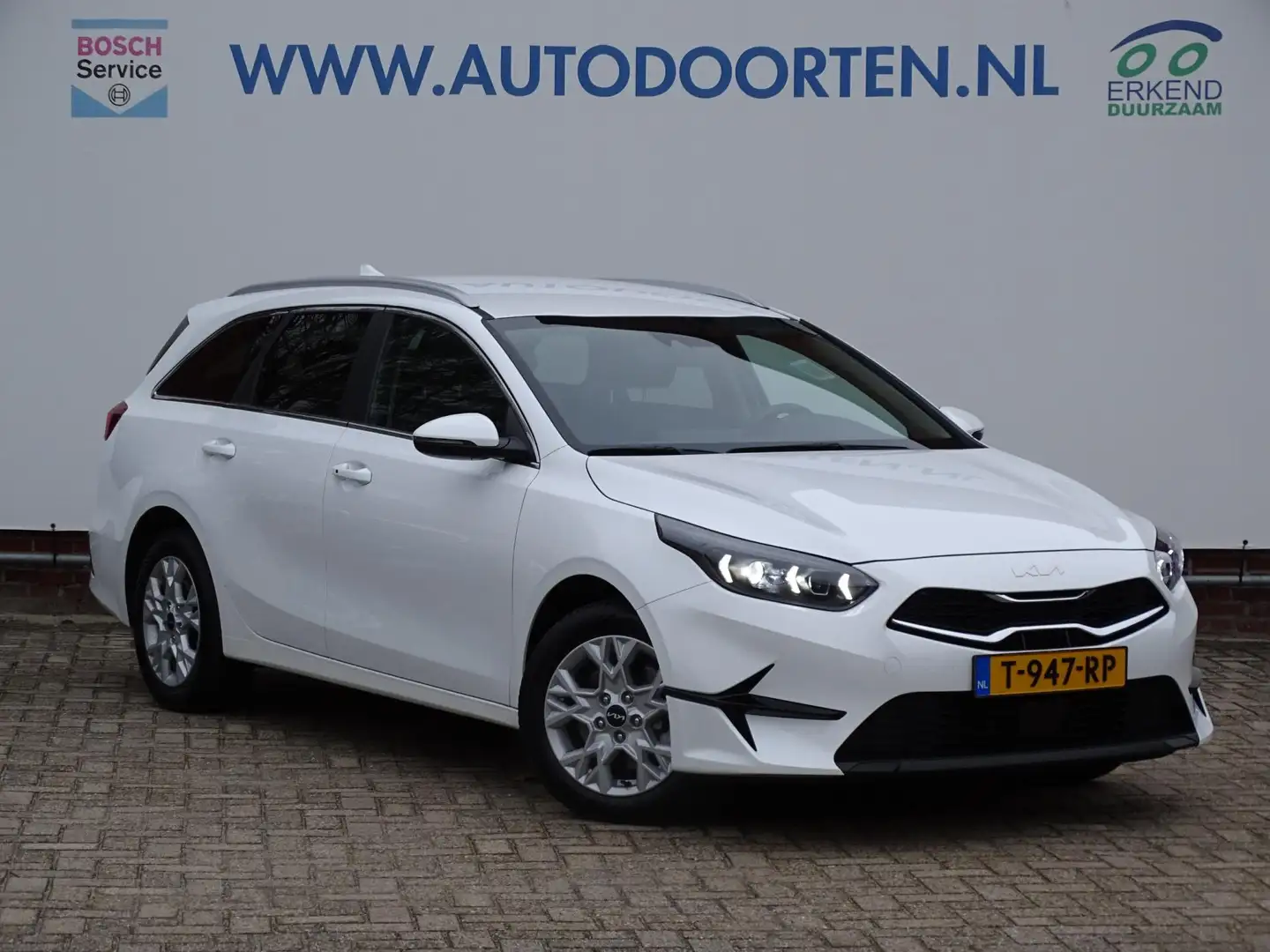 Kia Ceed SW / cee'd SW Sportswagon 1.5 T-GDi DynamicPlusLine|Trekhaak|Cam Weiß - 1