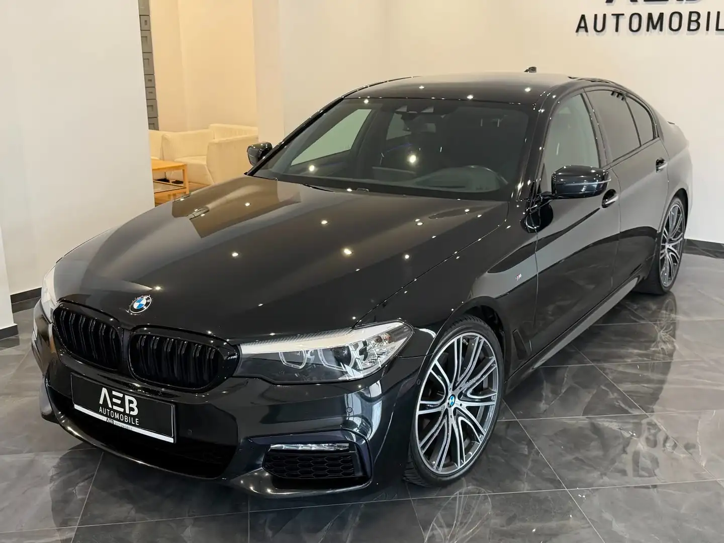 BMW 530 d G30 M-Paket**SHADOW-LINE**HEAD-UP**HARMAN-KARDO Schwarz - 2