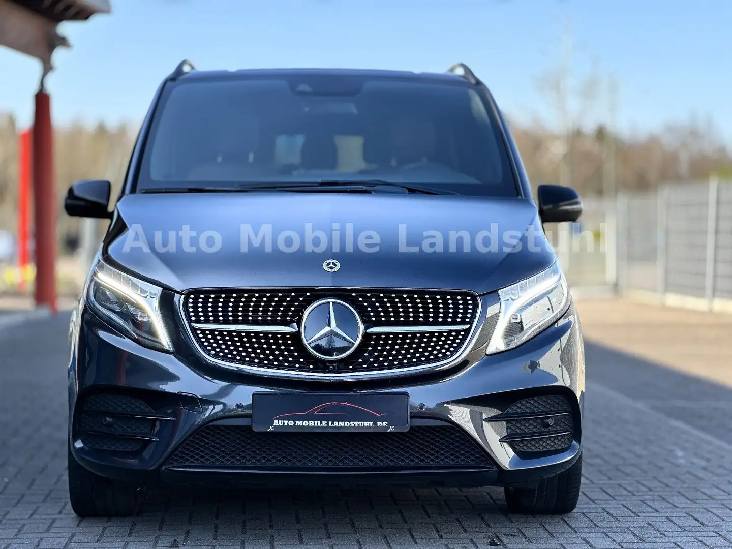 Mercedes-Benz V 300 *9G*AMG-LINE*BURMEST*LANG*360*ACC*ABNAHK*19 Grau - 2