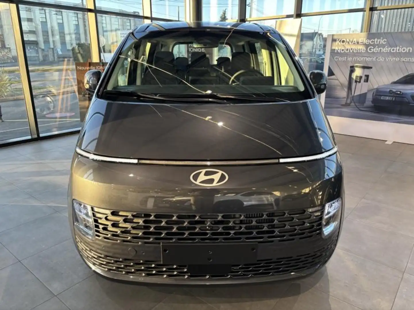 Hyundai STARIA 1.6 T-GDI 225ch Hybrid Executive Gris - 2