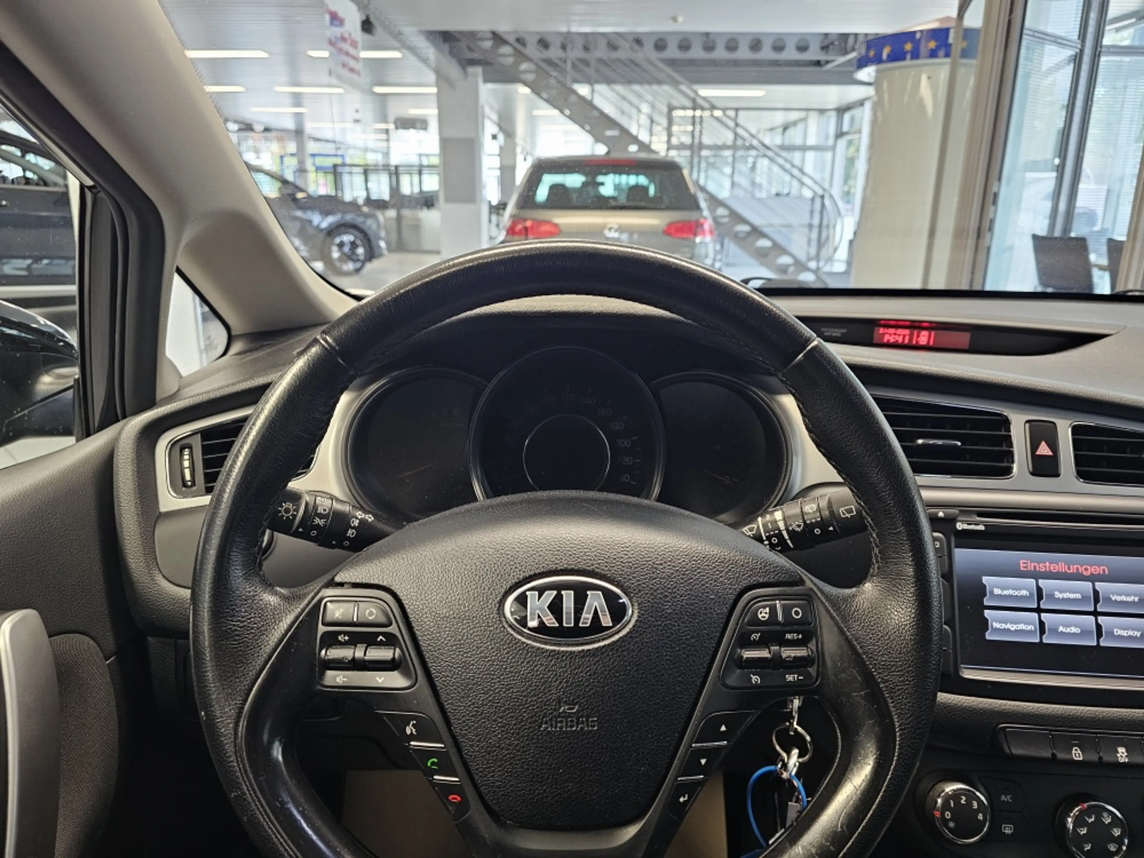 Kia Ceed / cee'd — photo 15