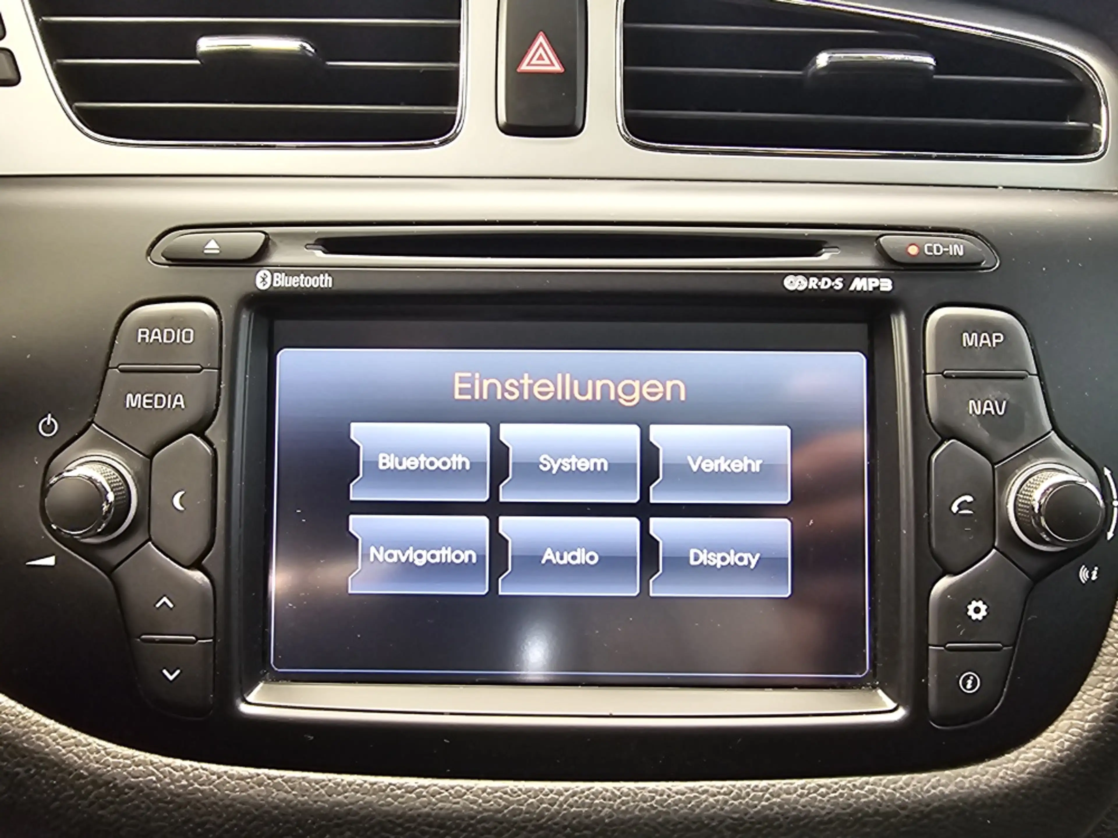 Kia Ceed / cee'd — photo 10