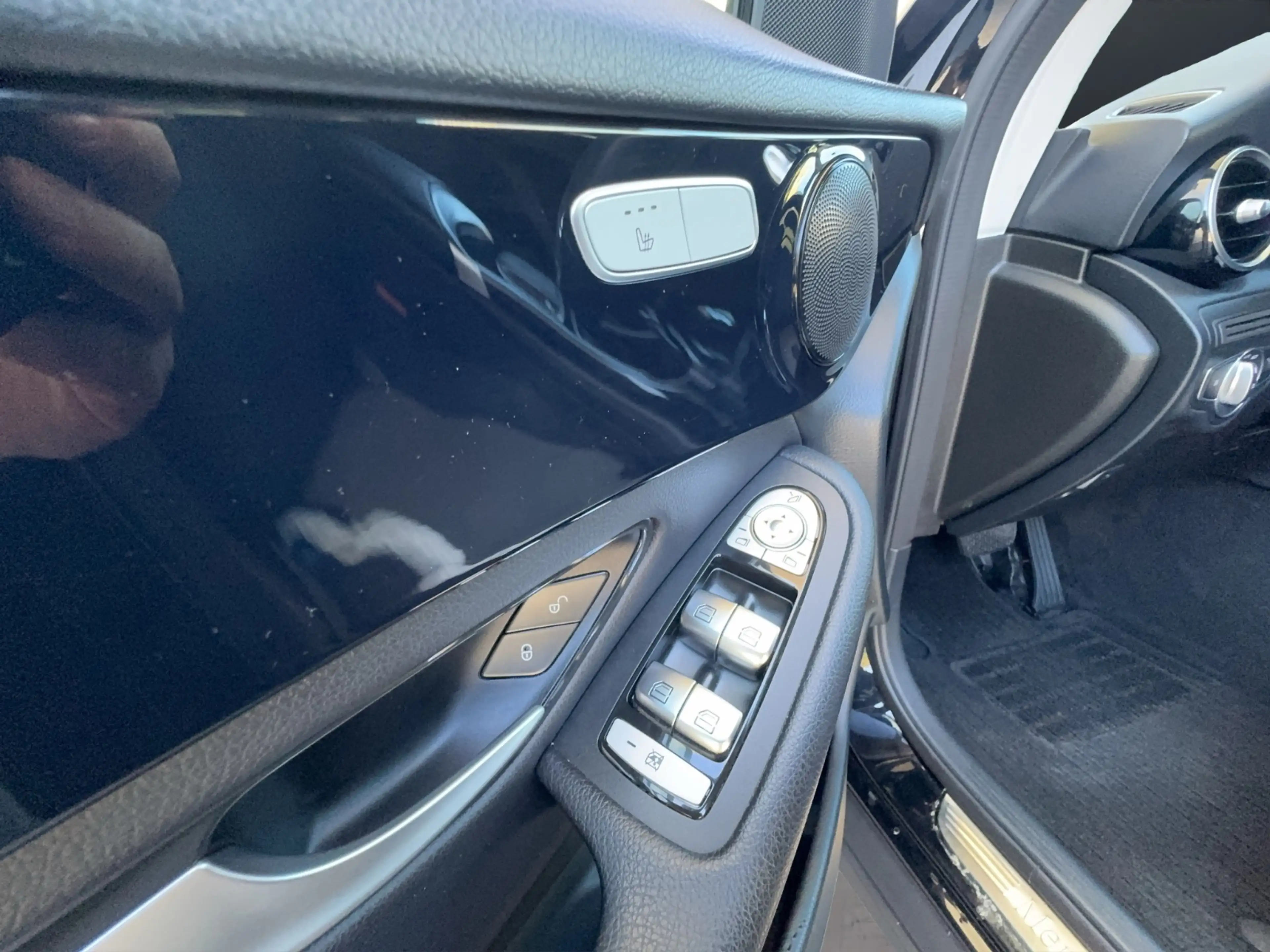 Mercedes-Benz GLC 200 d 4MATIC RKam Klima Shz eHeck — photo 15