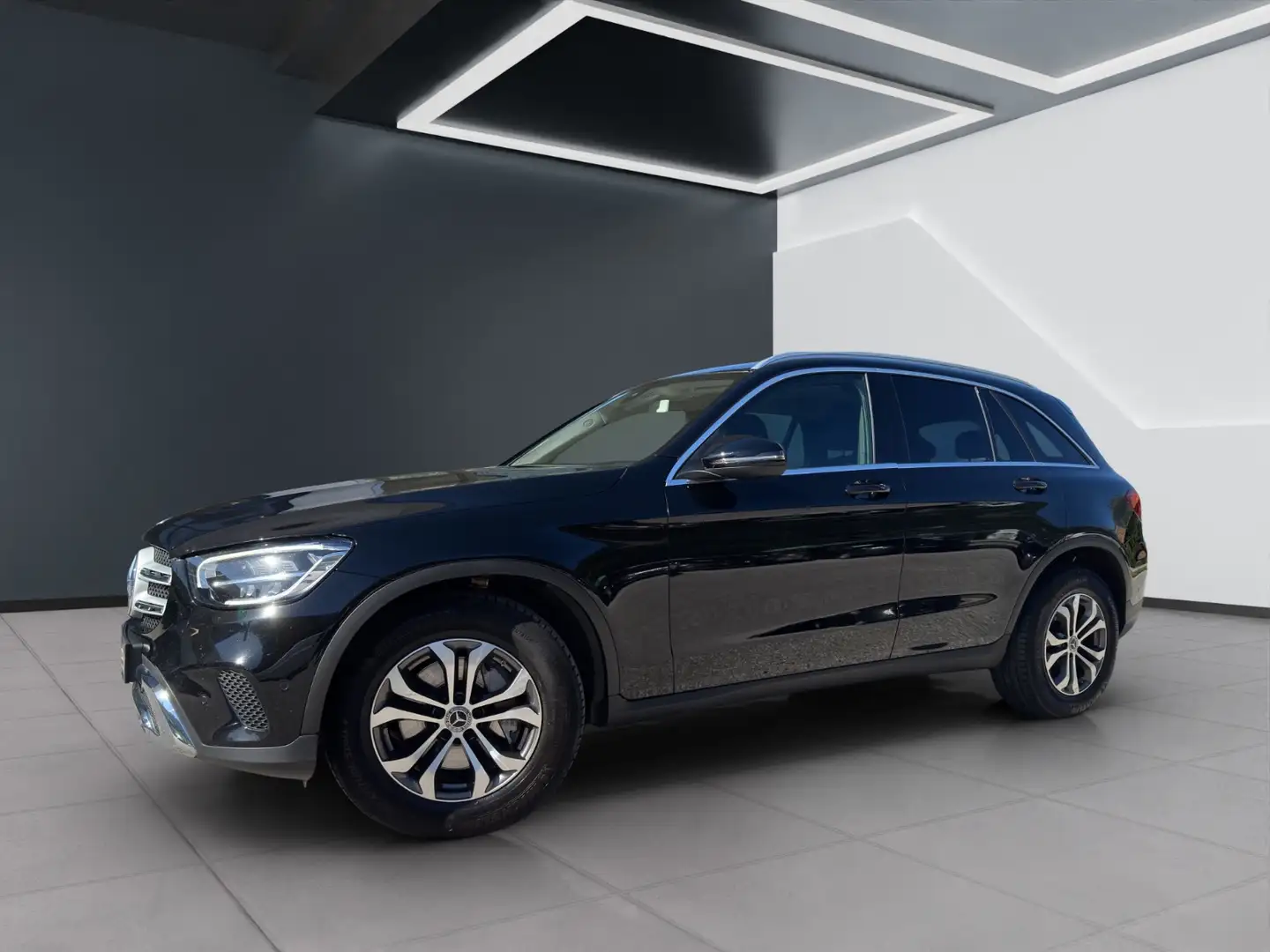 Mercedes-Benz GLC 200 d 4MATIC RKam Klima Shz eHeck Schwarz - 2