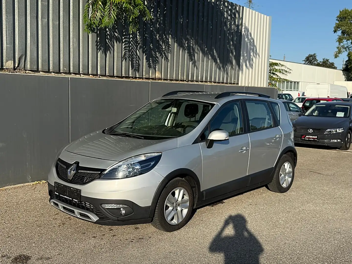 Renault Scenic Scénic XMOD Energy dCi 110 Expression | PICKERL... Grau - 1