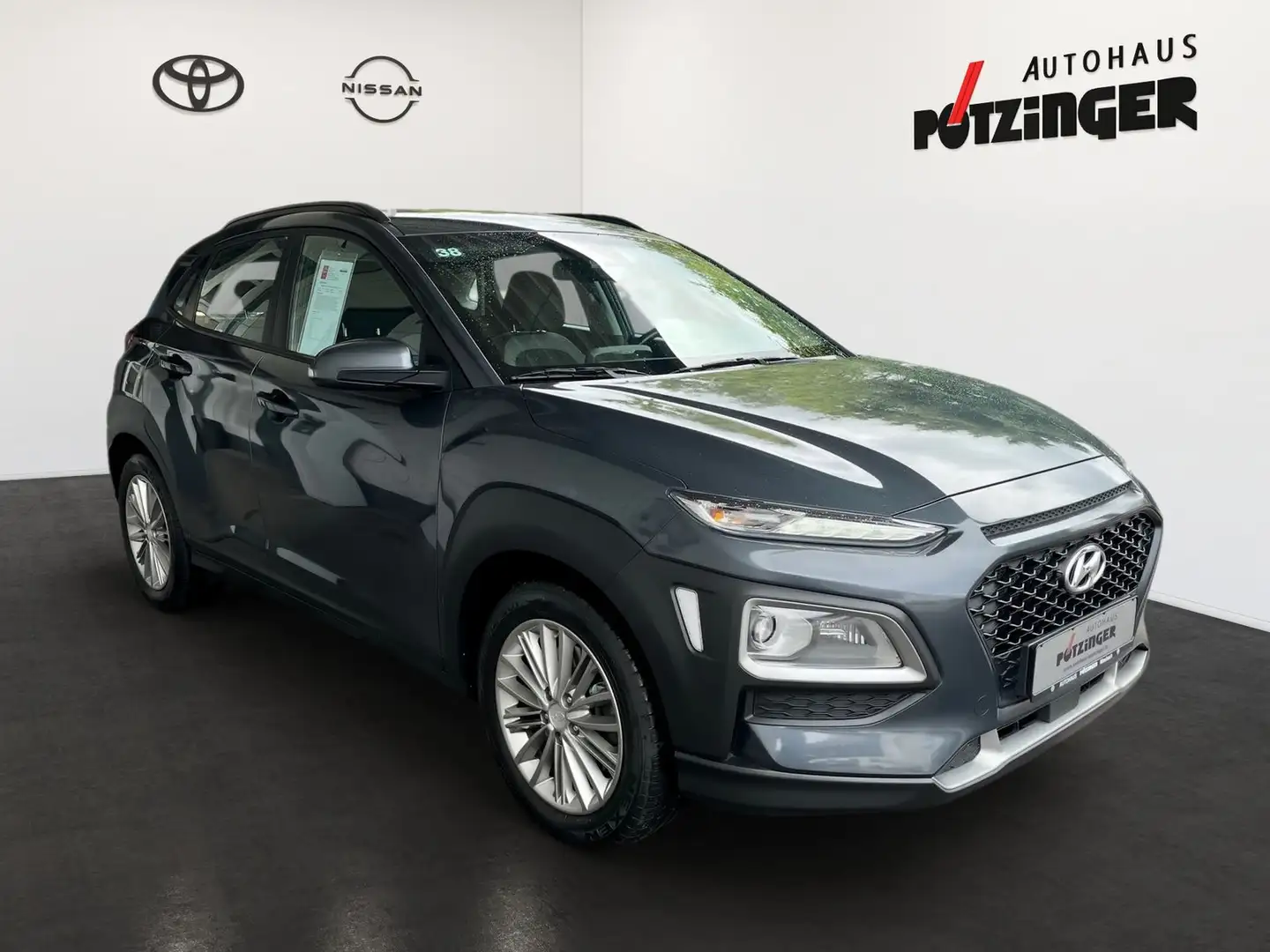 Hyundai KONA 1.6 T-GDI Trend 4WD,Navi,LED,DAB,carplay Silber - 2