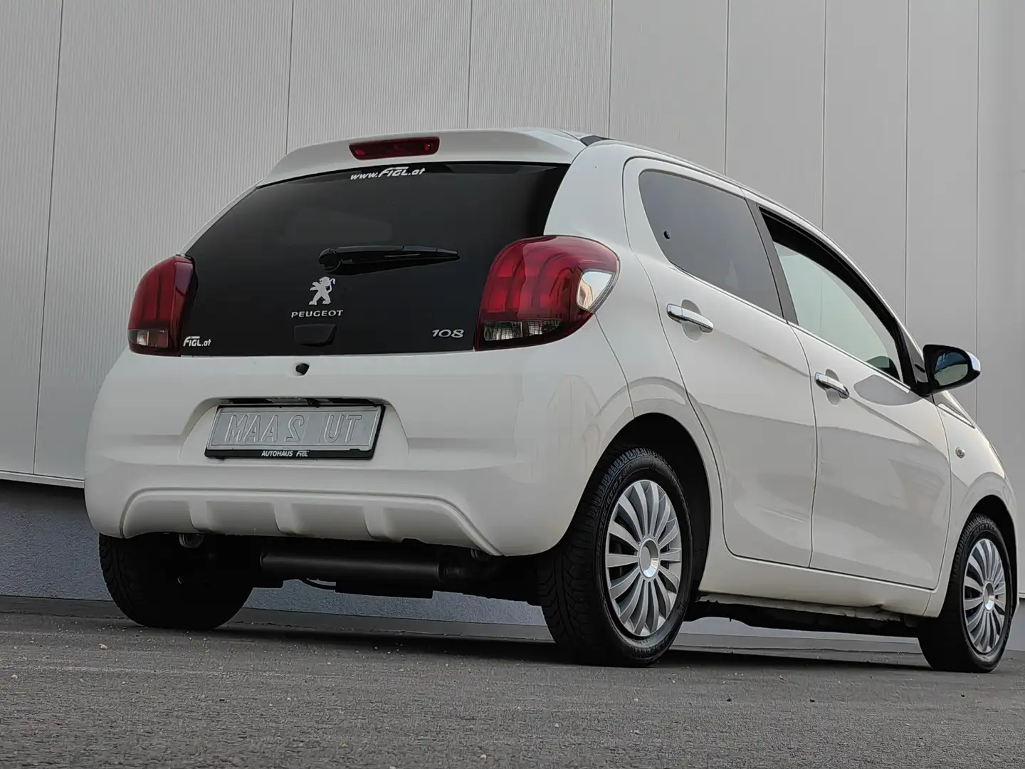 Peugeot 108 1,2 PureTech 82 Top! Collection - 2