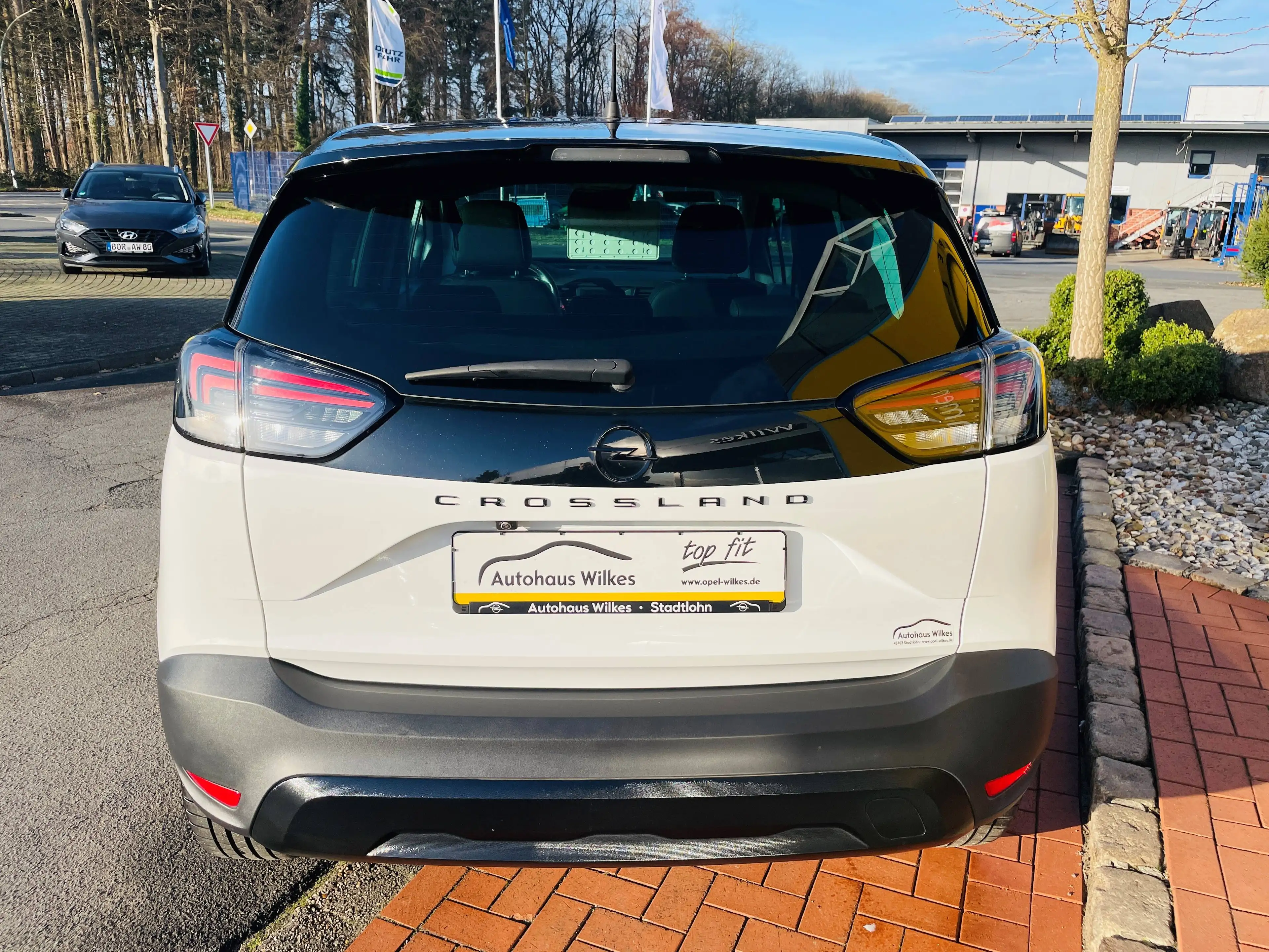Opel Crossland X GS Line — photo 6