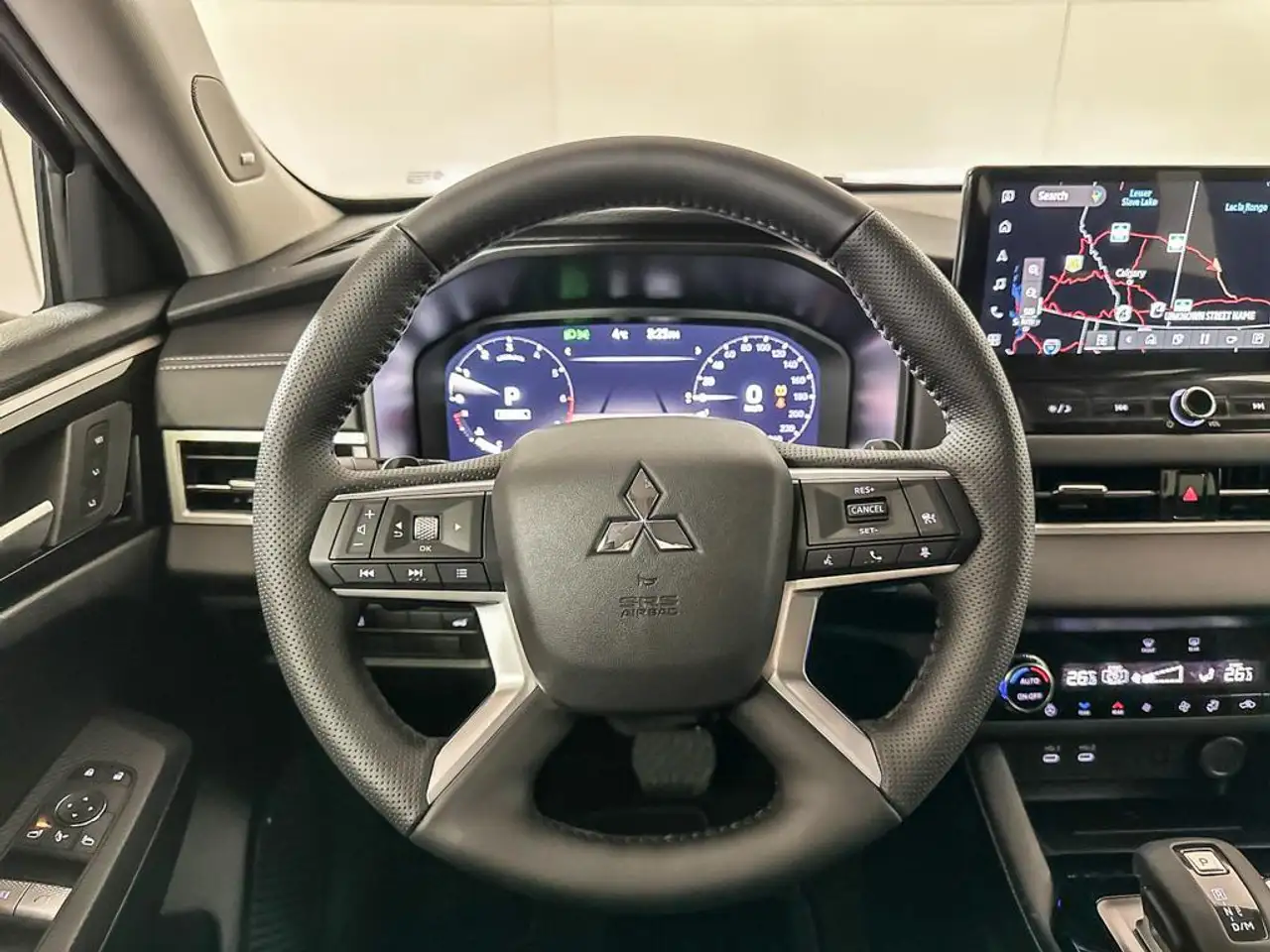 Mitsubishi Outlander снимка Mitsubishi Outlander