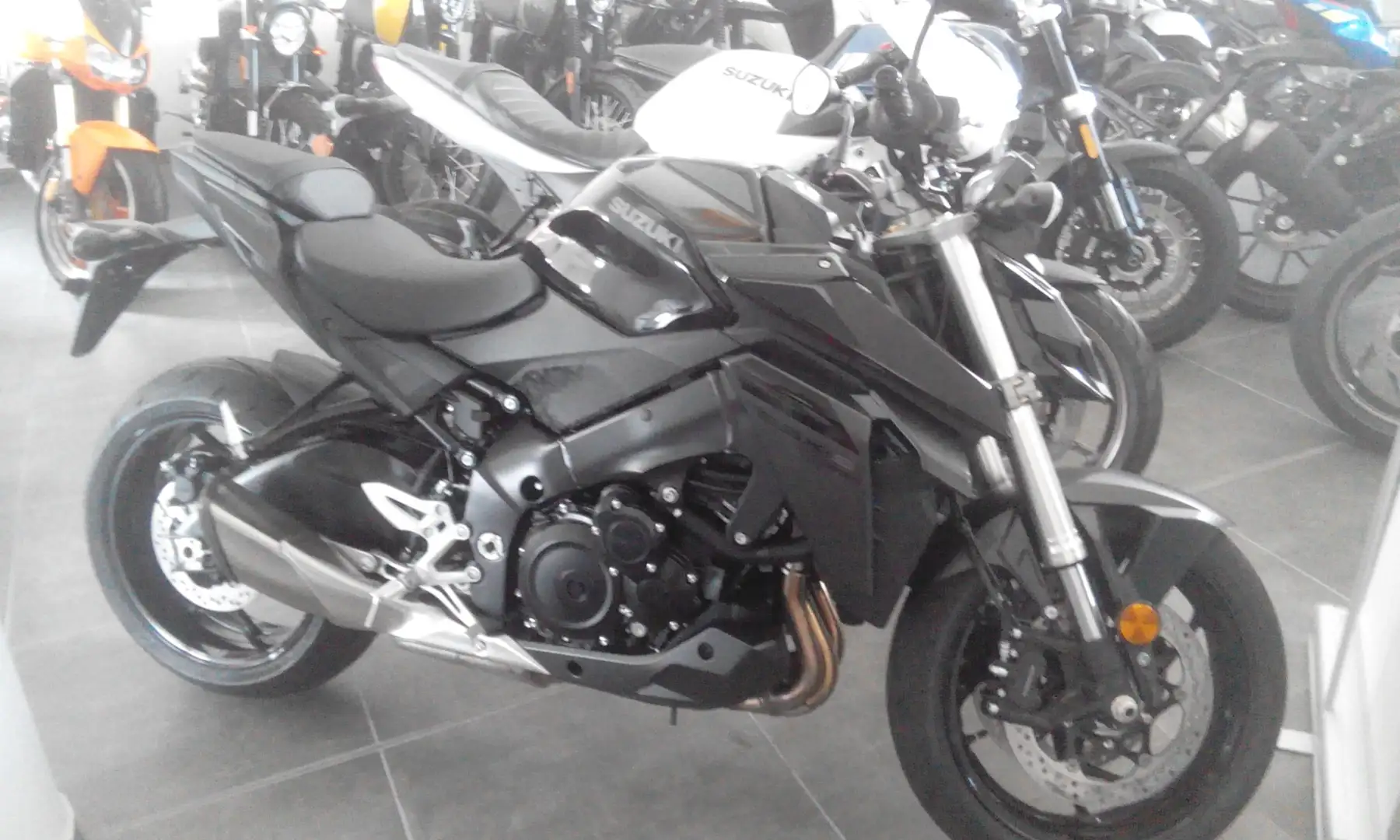 Suzuki GSX-S 950 Modell 2024 Negru - 1