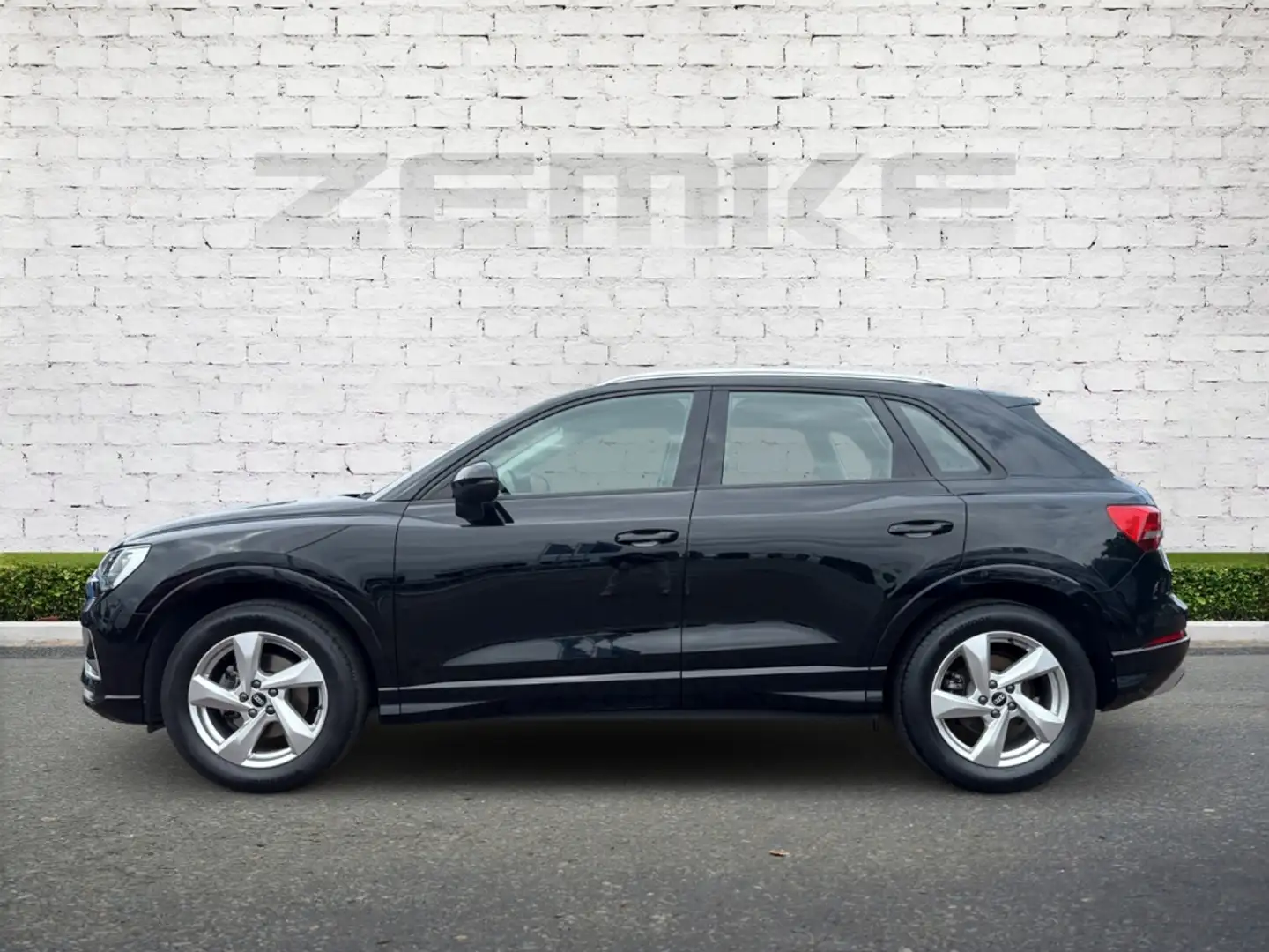 Audi Q3 35 TFSI S tronic advanced AHK-klappbar Navi Digita Zwart - 2