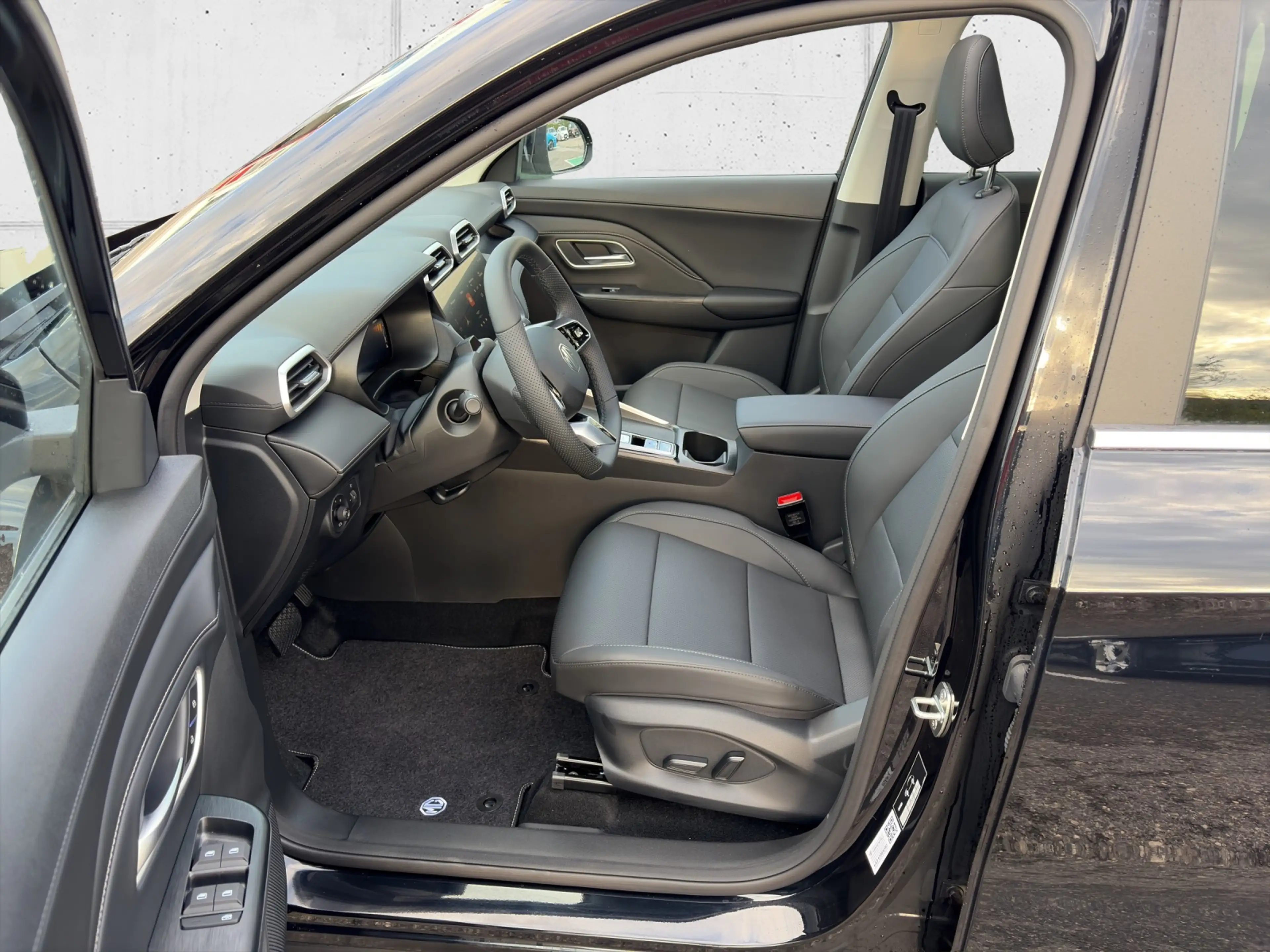 MG ZS Hybrid+ Luxury FWD 5tg. MY26 - PANORAMADACH — photo 6