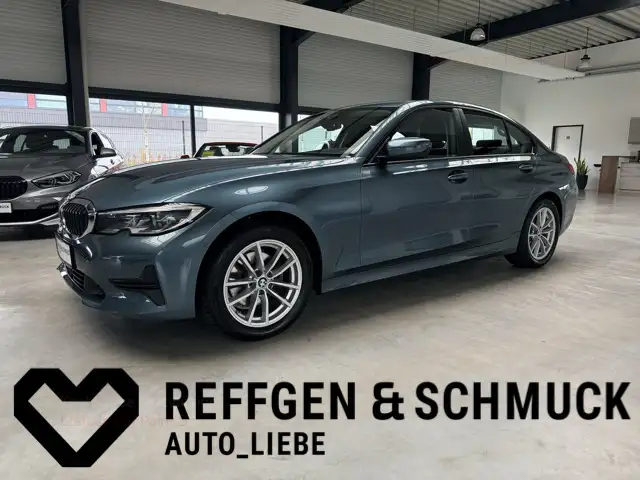 BMW 320 ADVANTAGE NAV+LASER+DISPLAY+HARMAN+STANDHEIZ