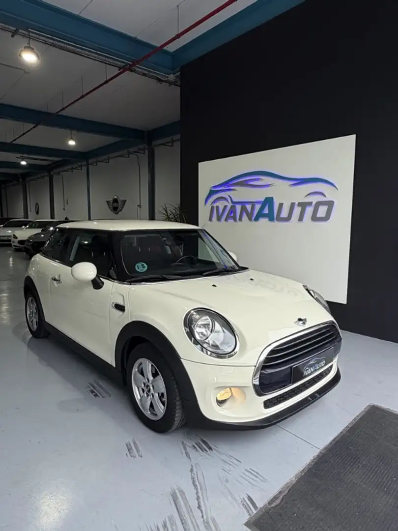 MINI Cooper D Blanc - 1