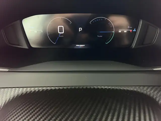 Peugeot 2008 view 11
