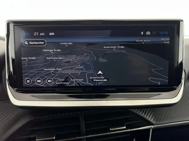 Peugeot 2008 view 12