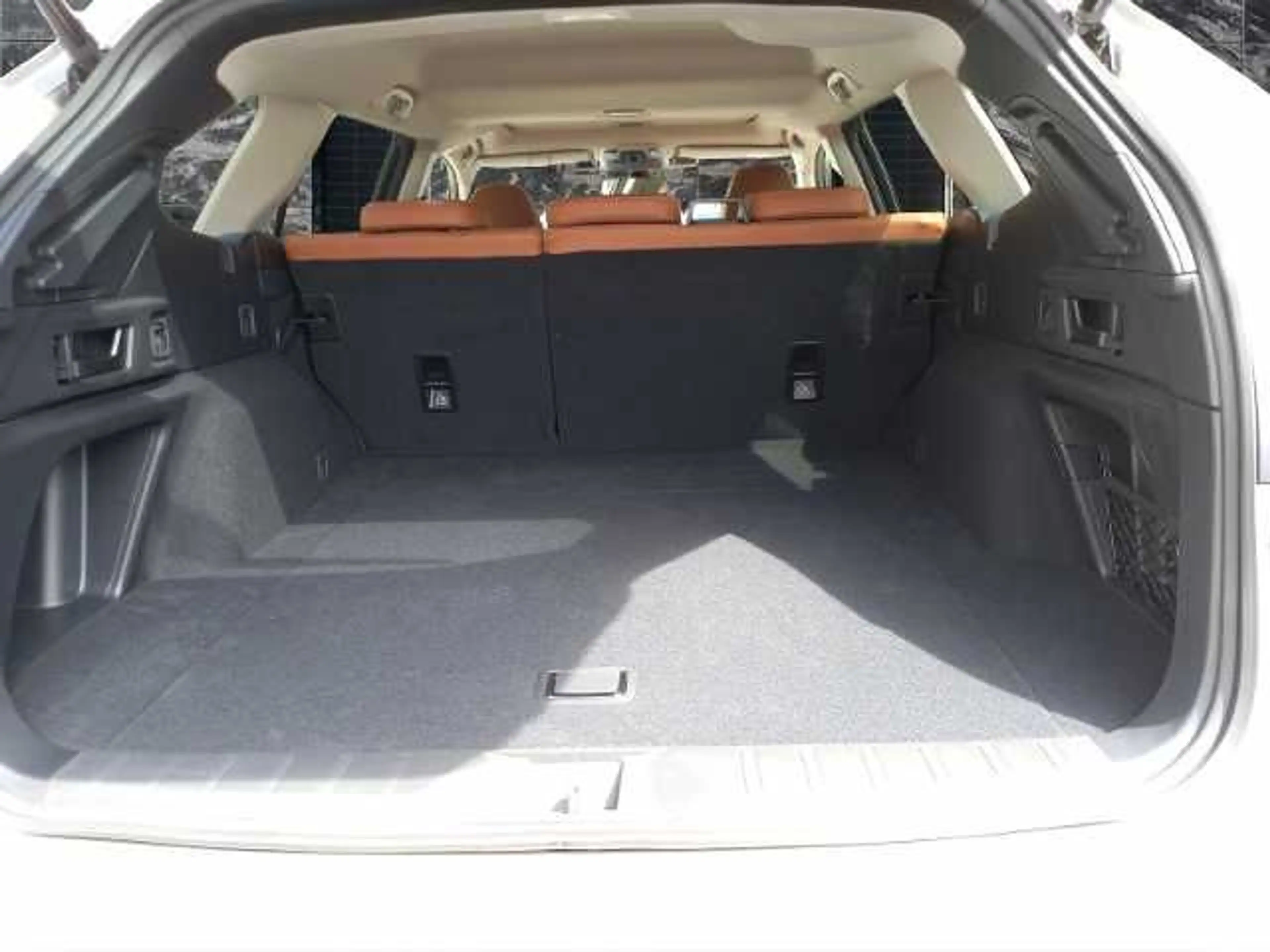Subaru OUTBACK 2.5i Platinum Lineartronic — photo 9