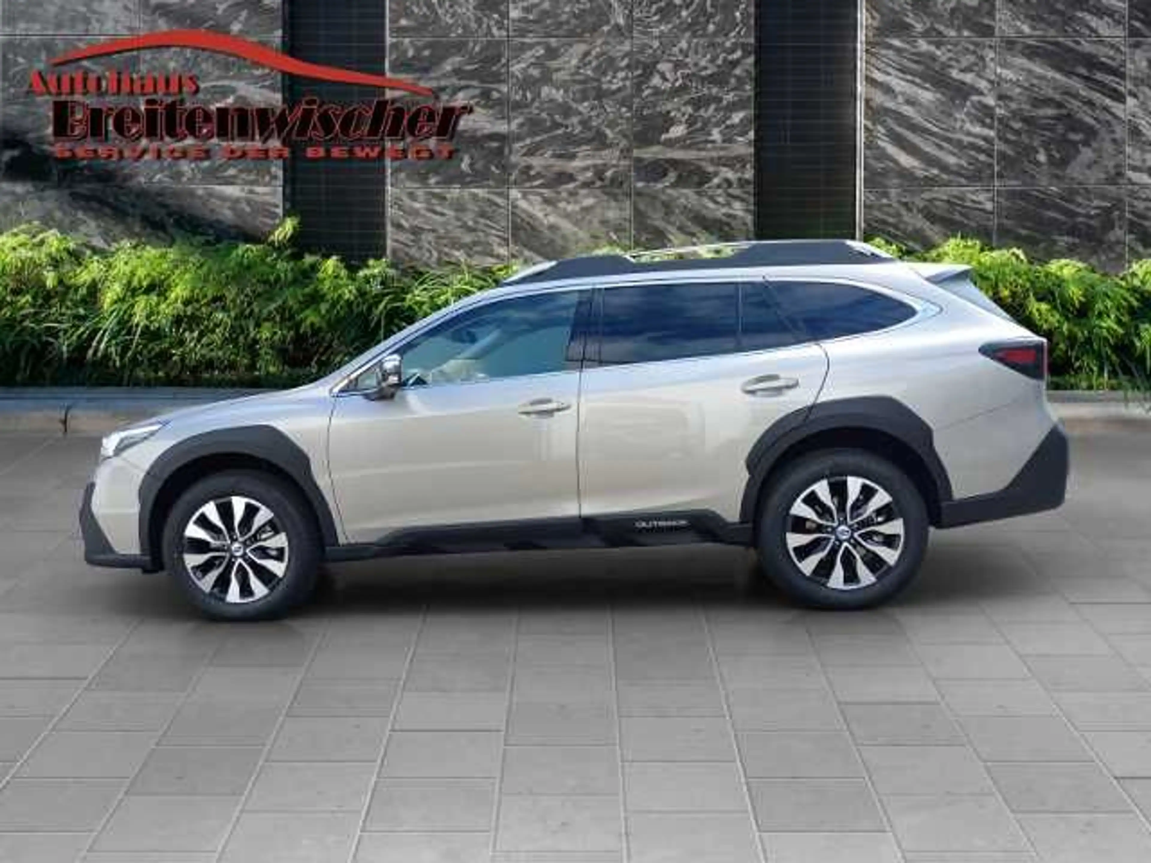 Subaru OUTBACK 2.5i Platinum Lineartronic — photo 4
