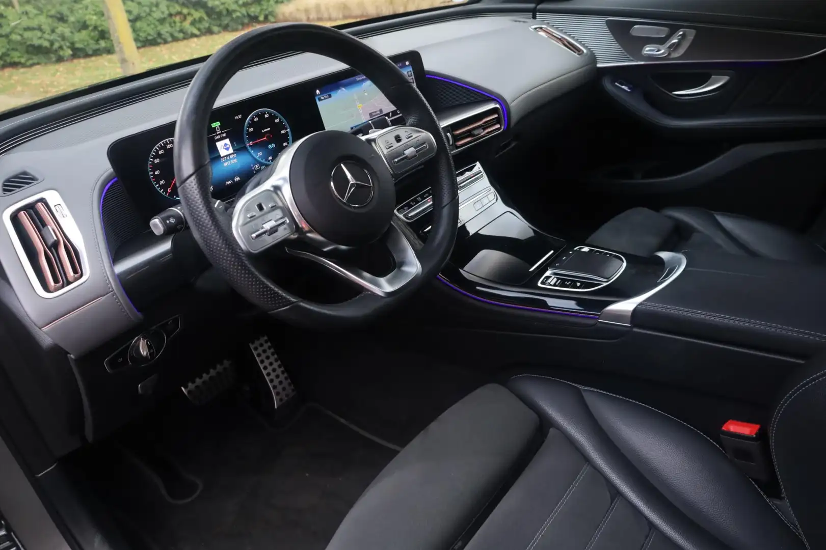 Mercedes-Benz EQC 400 4MATIC Business Solution AMG 80 kWh Aut. | AMG-Sty Gris - 2