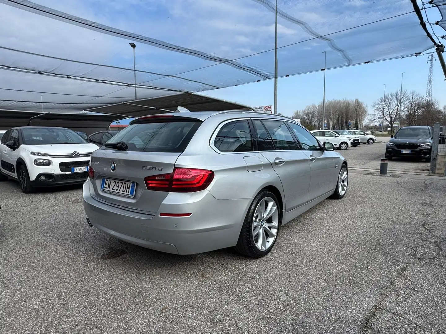 BMW 520 520d Touring luxury Argento - 2