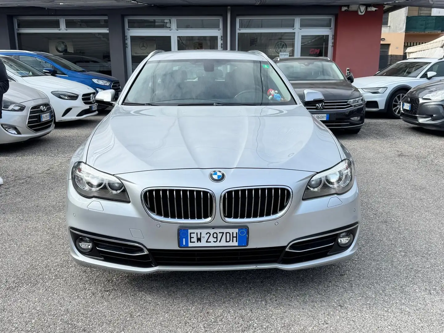 BMW 520 520d Touring luxury Argento - 1