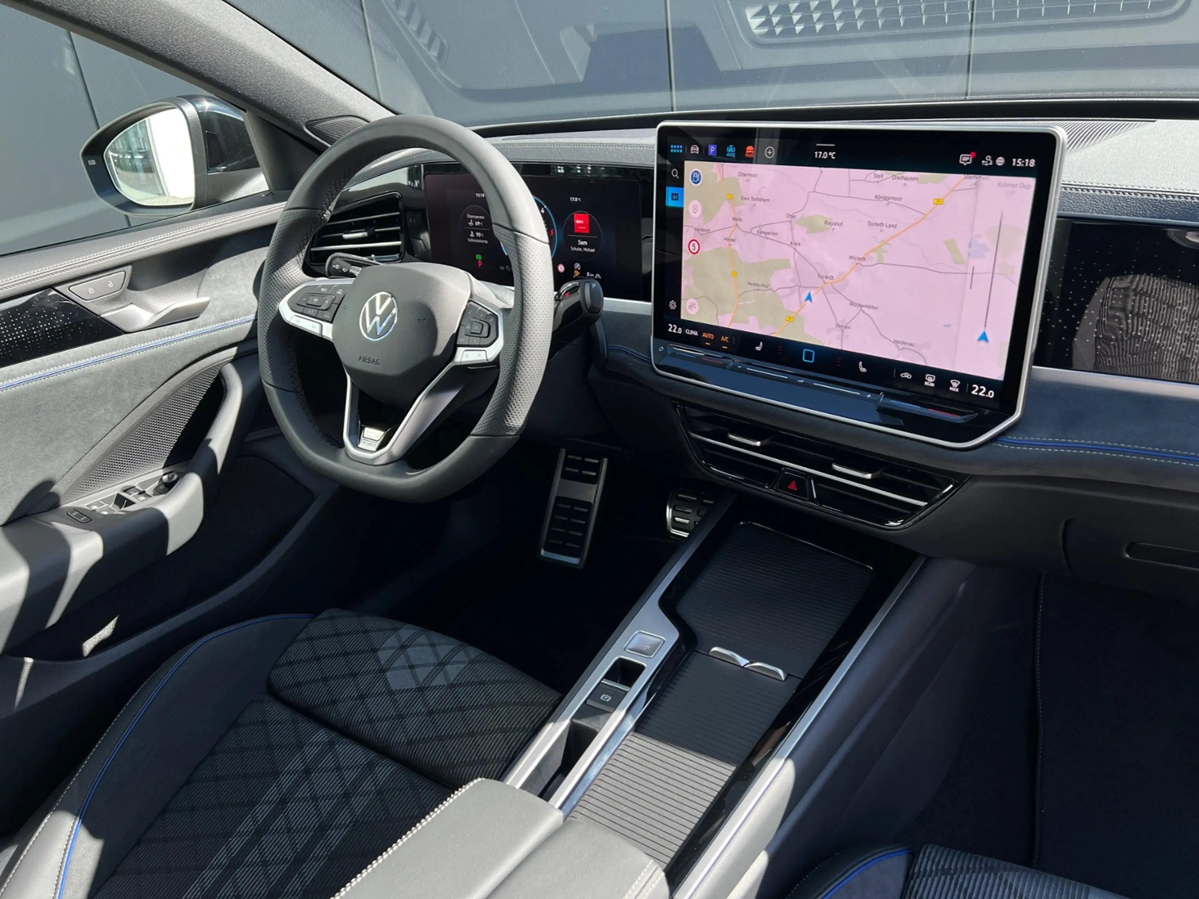 Volkswagen Passat Variant R-Line 2.0 TDI DSG 4MOTION *AHK, Pano, 19" LM* — photo 10