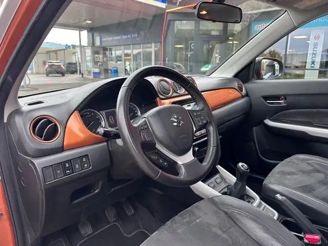 Suzuki Vitara view 13