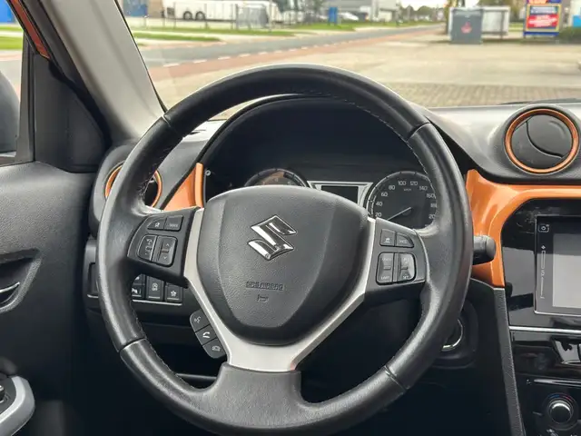 Suzuki Vitara view 15