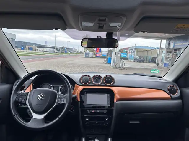 Suzuki Vitara view 14