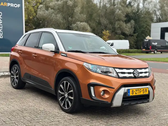 Suzuki Vitara view 3