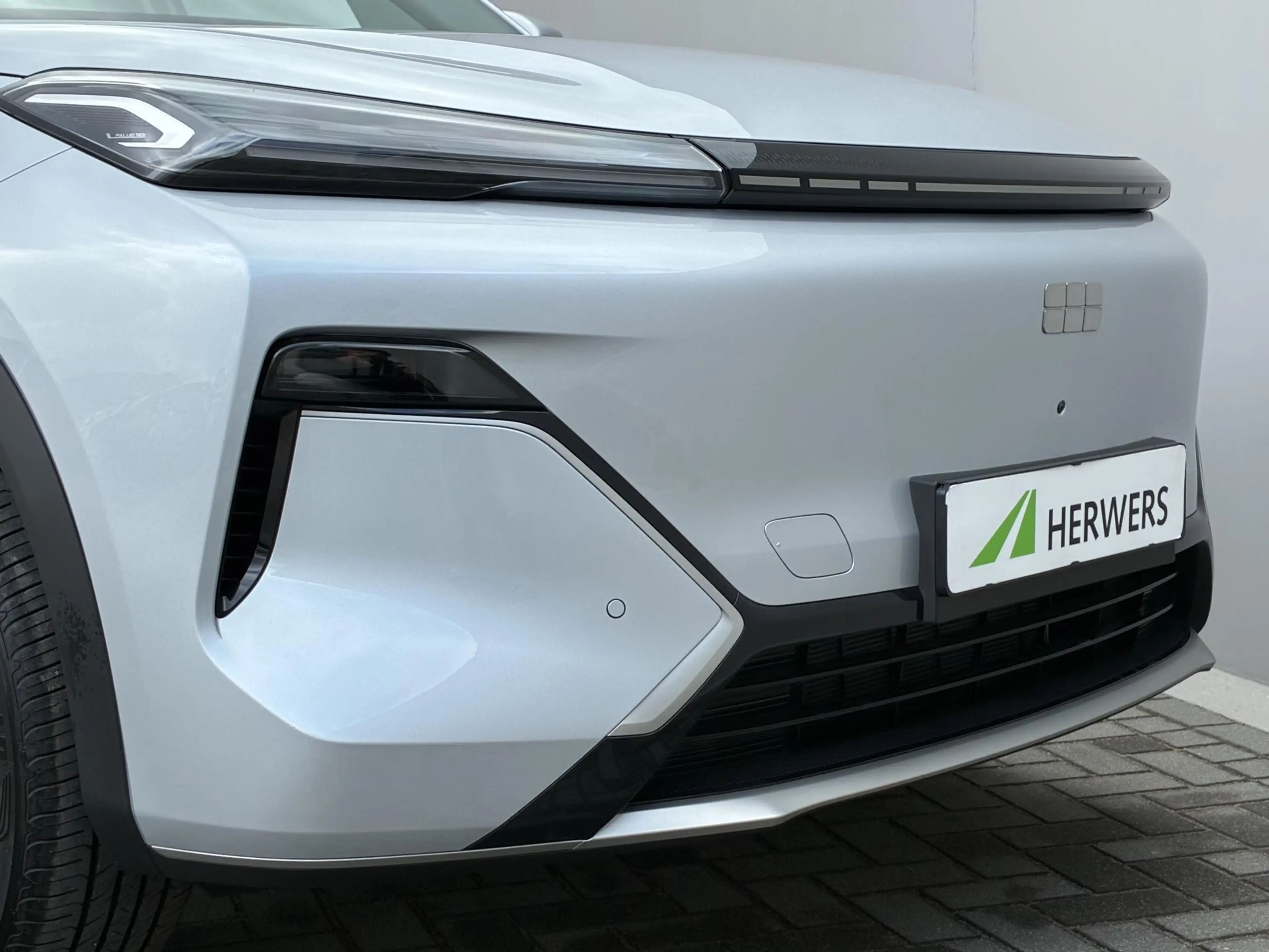 Geely Starray EM-i 1.5 Max+ / 29,8 kWh / 136KM WLTP / max 1055KM Acti — photo 23