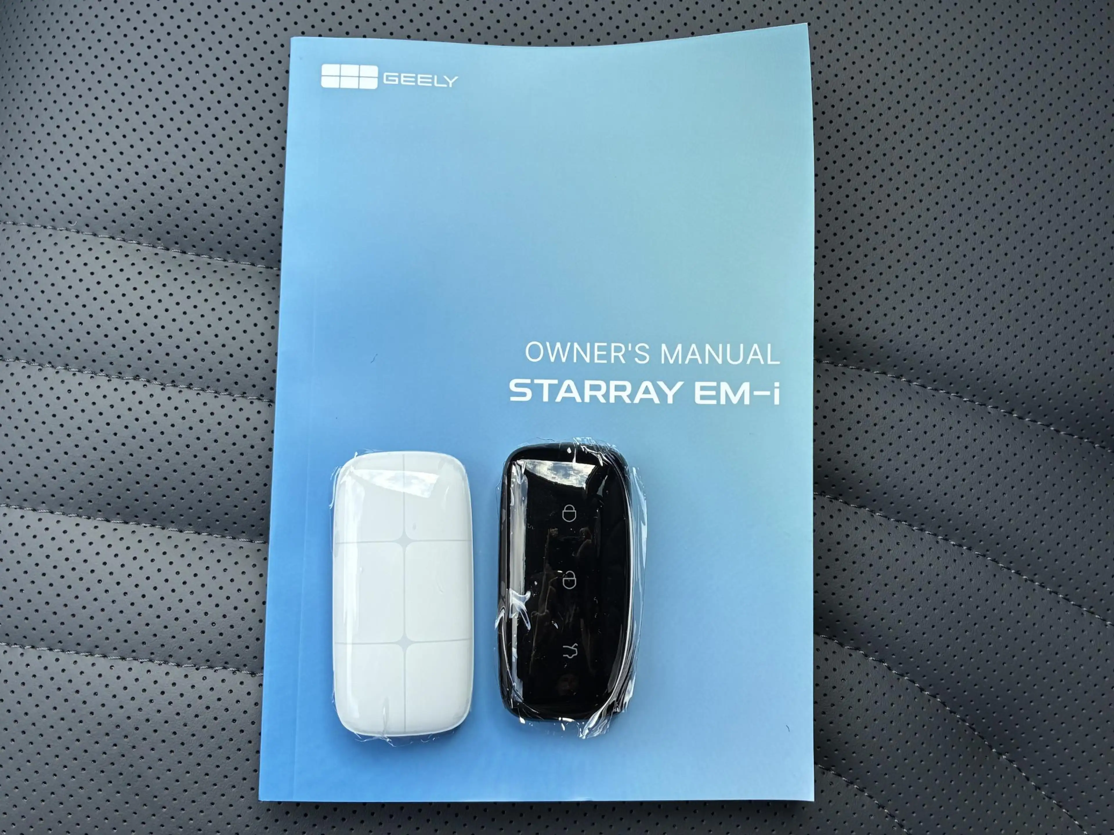 Geely Starray EM-i 1.5 Max+ / 29,8 kWh / 136KM WLTP / max 1055KM Acti — photo 5