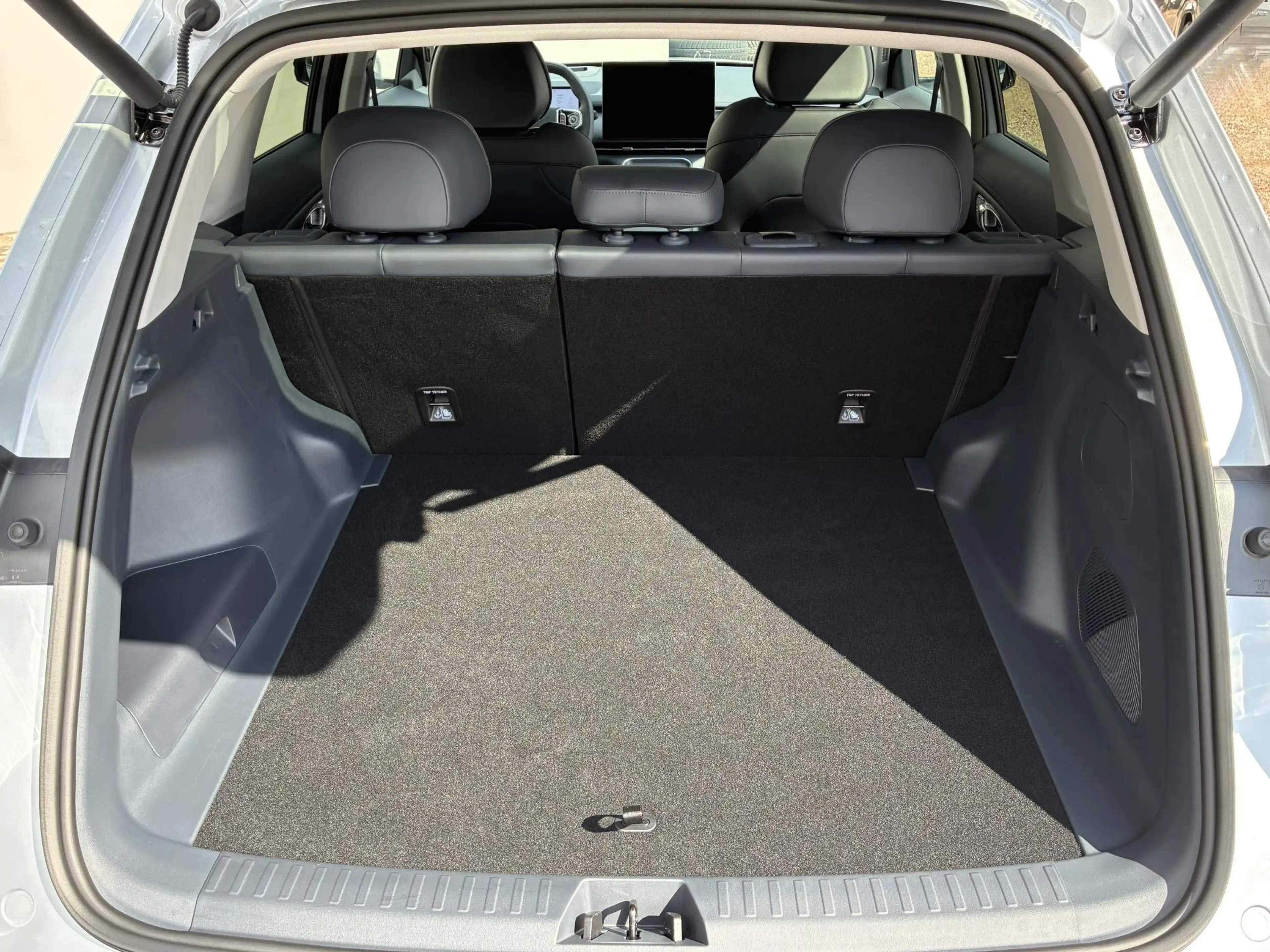 Geely Starray EM-i 1.5 Max+ / 29,8 kWh / 136KM WLTP / max 1055KM Acti — photo 21