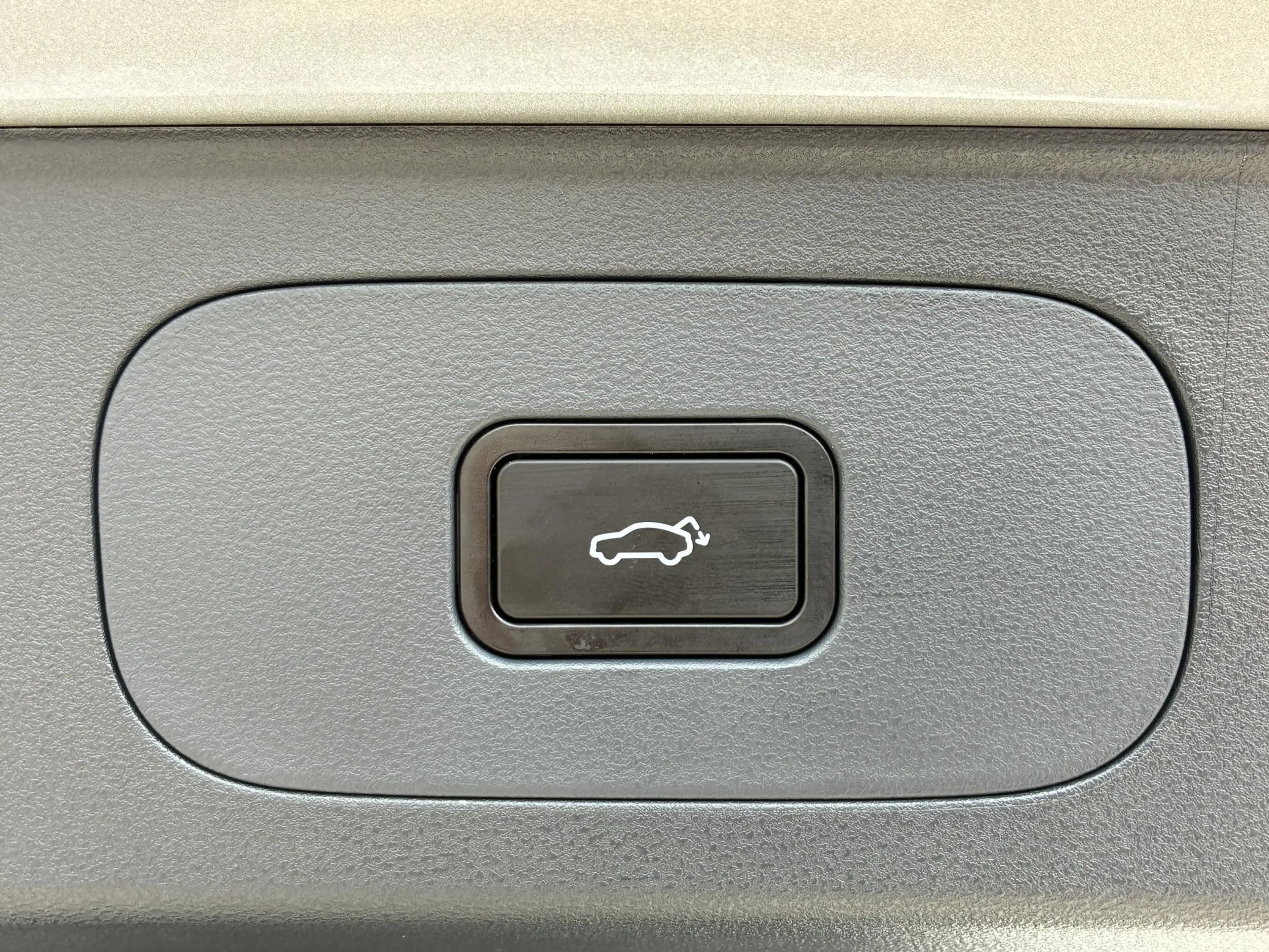 Geely Starray EM-i 1.5 Max+ / 29,8 kWh / 136KM WLTP / max 1055KM Acti — photo 40