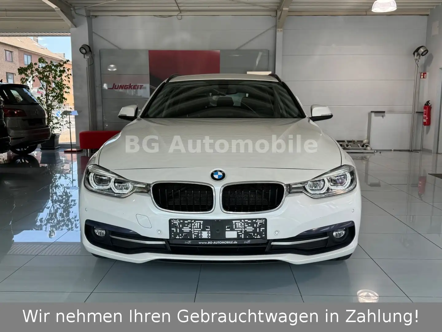 BMW 320 d Touring  Sport*X-Drive*Xenon*Navi*Euro6* Weiß - 2