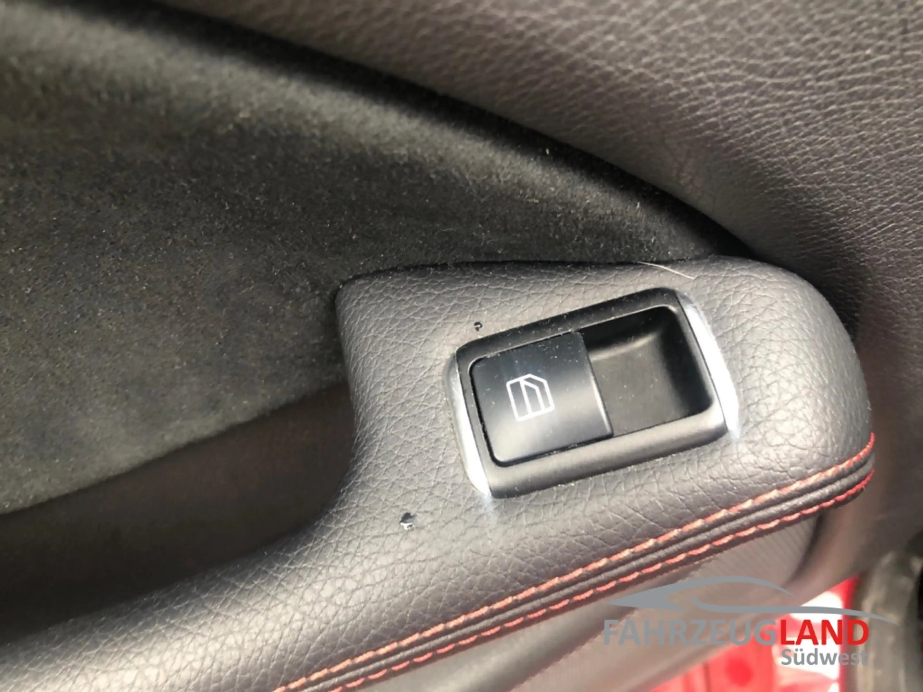 Mercedes-Benz A 250 AMG Line Autom Navi Rückfahr Pano Bi Xenon Sound H — photo 13