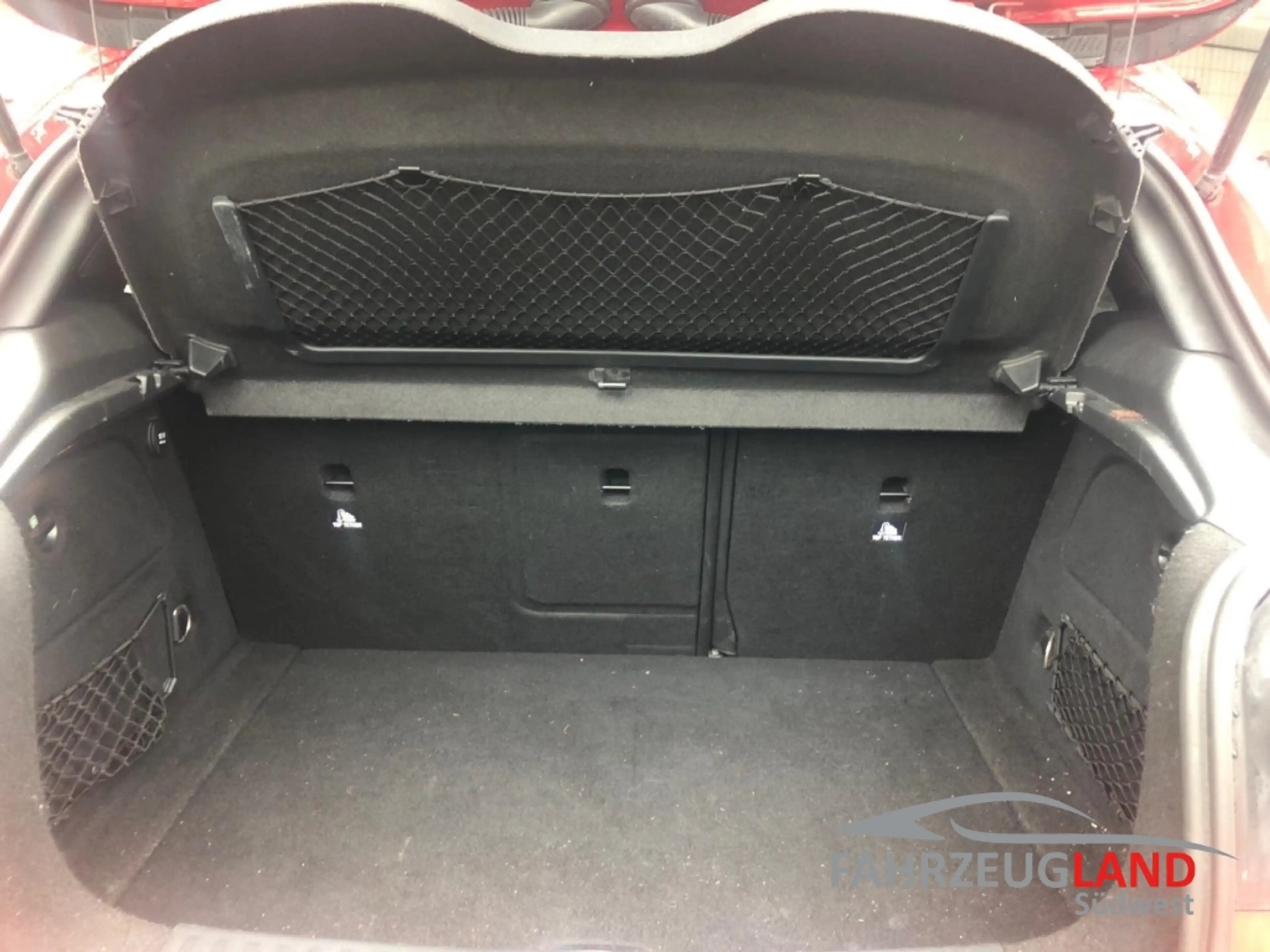 Mercedes-Benz A 250 AMG Line Autom Navi Rückfahr Pano Bi Xenon Sound H — photo 12