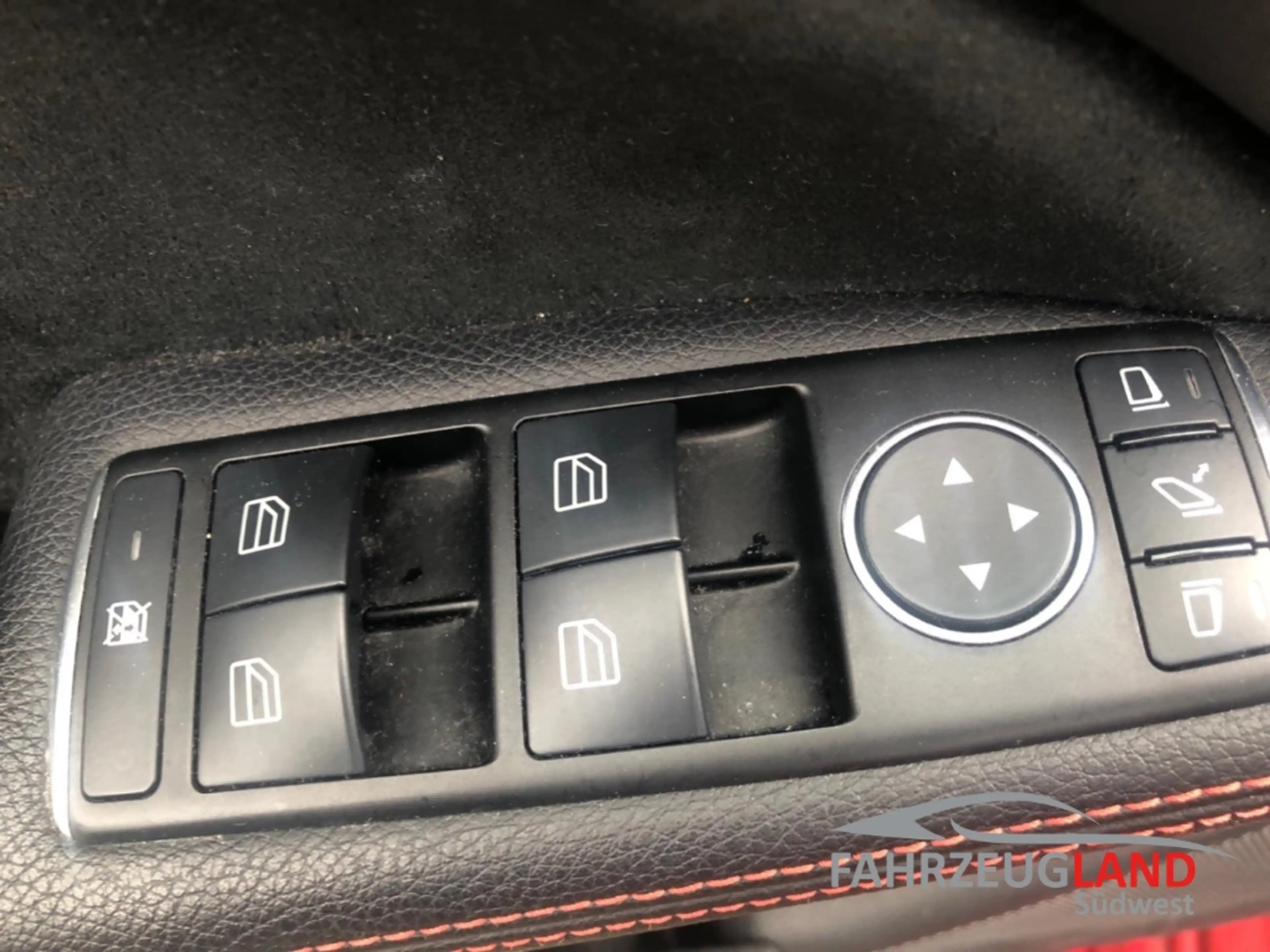 Mercedes-Benz A 250 AMG Line Autom Navi Rückfahr Pano Bi Xenon Sound H — photo 14