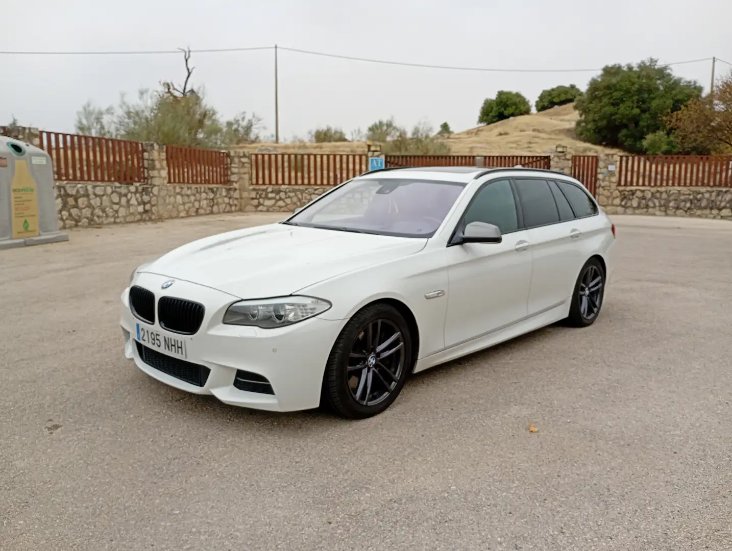 BMW 550 M550dA Touring xDrive Blanco - 2