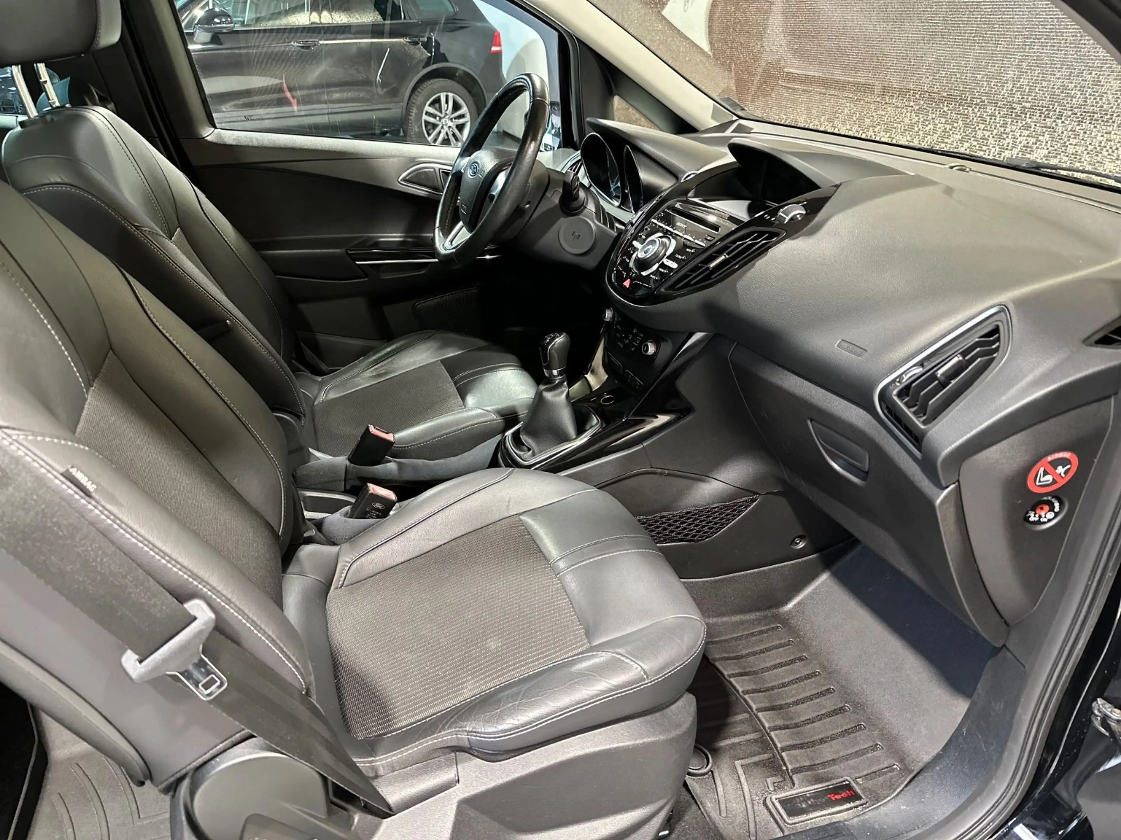 Ford B-Max B-MAX Titanium * AHK * PANO * KAMERA * — photo 13