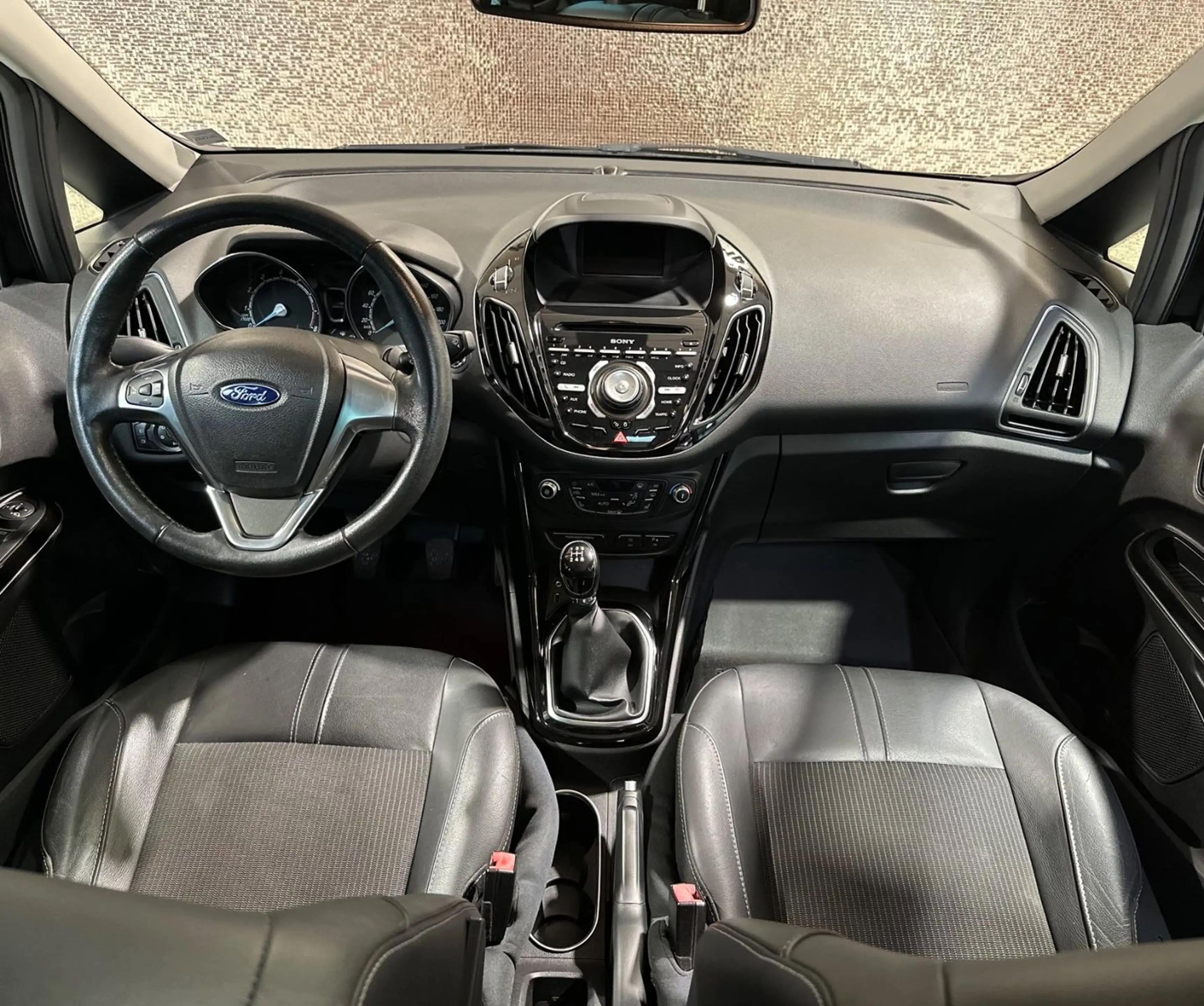 Ford B-Max B-MAX Titanium * AHK * PANO * KAMERA * — photo 15