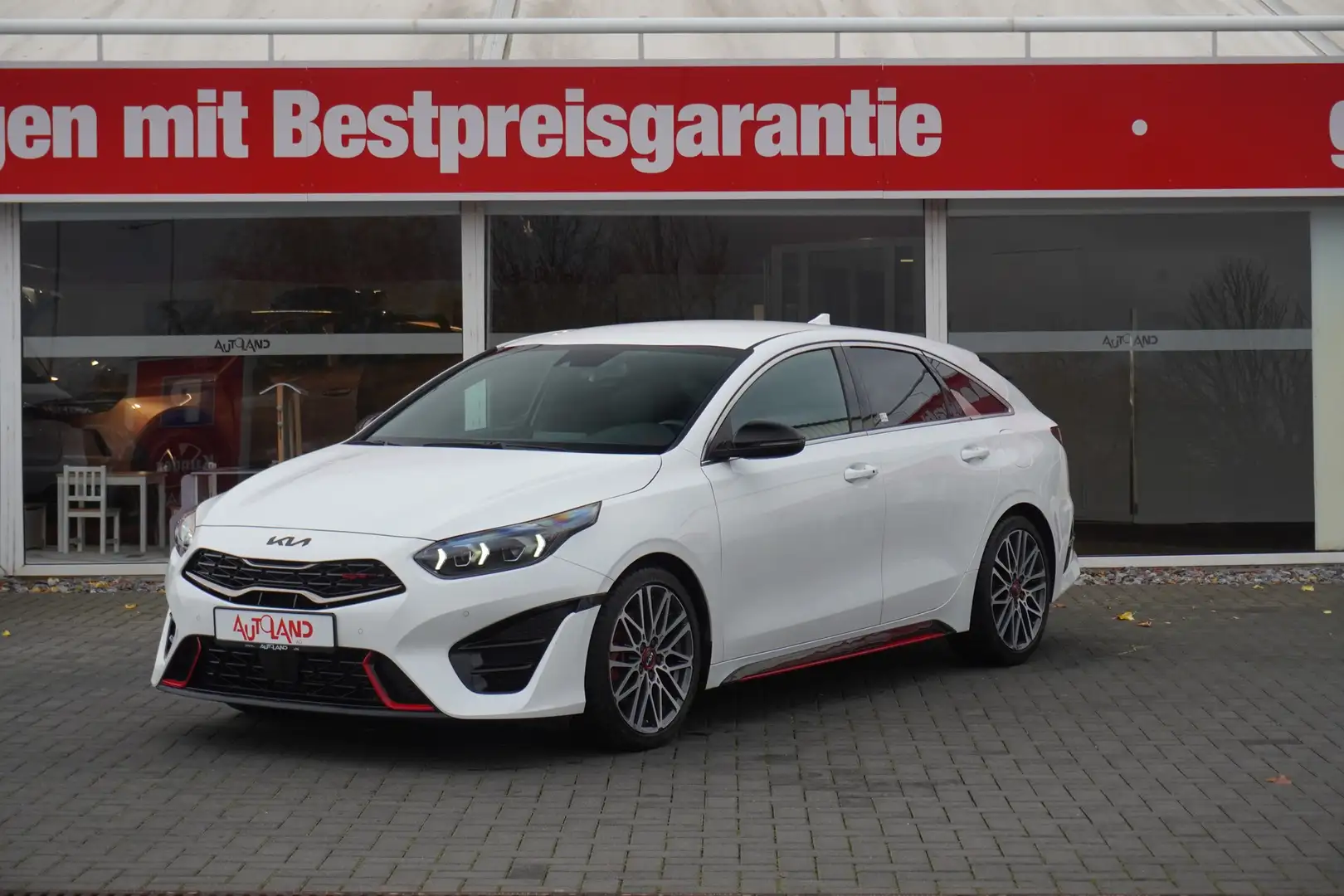 Kia ProCeed / pro_cee'd ProCeed 1.6 T-GDI GT Aut. LED Navi Sitzheizung Weiß - 2
