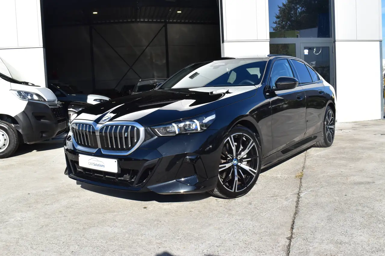 BMW i5