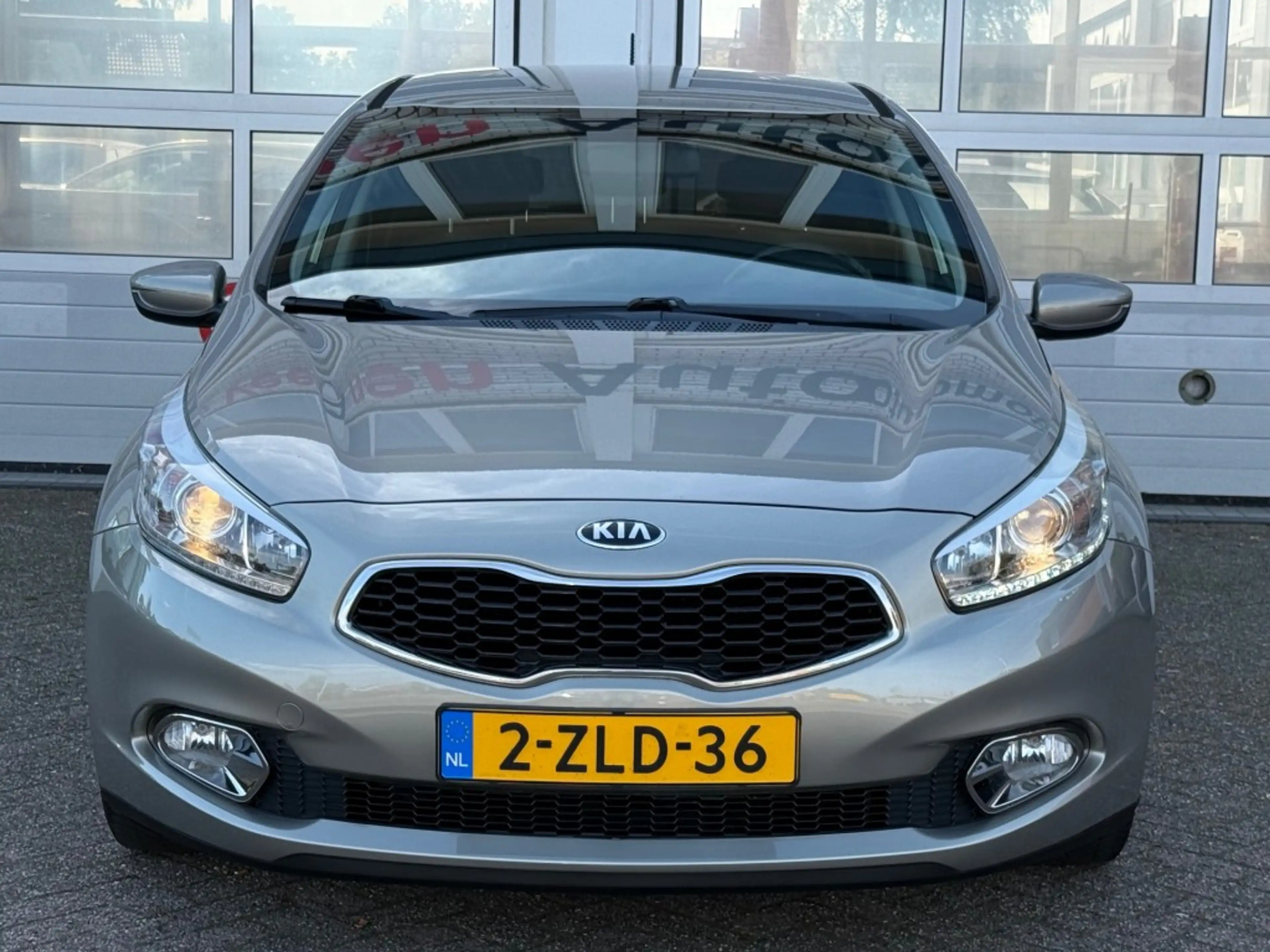 Kia Ceed / cee'd 1.6 GDI 135PK Comfortline Airco Cruise Trekhaak — photo 7