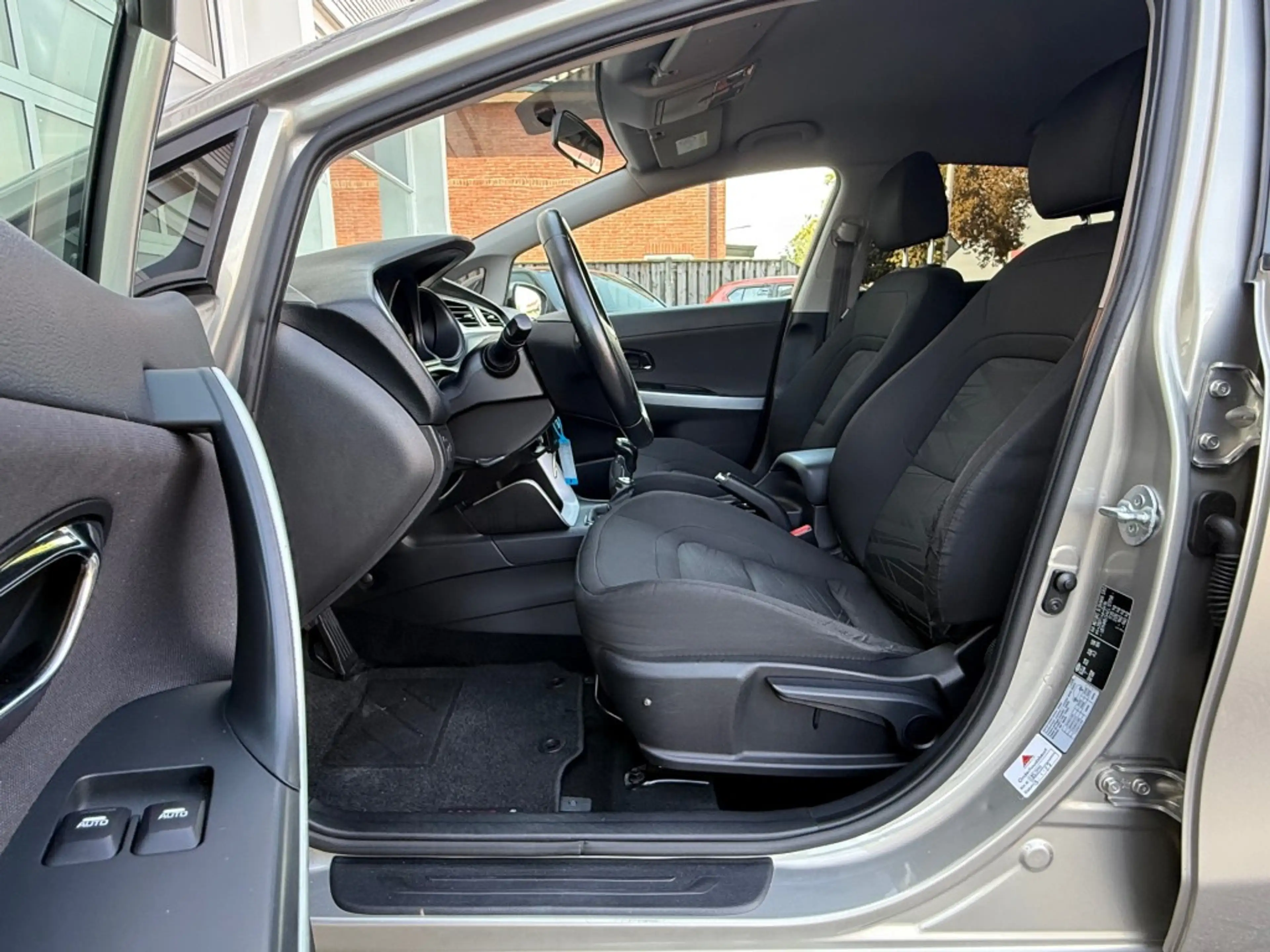 Kia Ceed / cee'd 1.6 GDI 135PK Comfortline Airco Cruise Trekhaak — photo 9