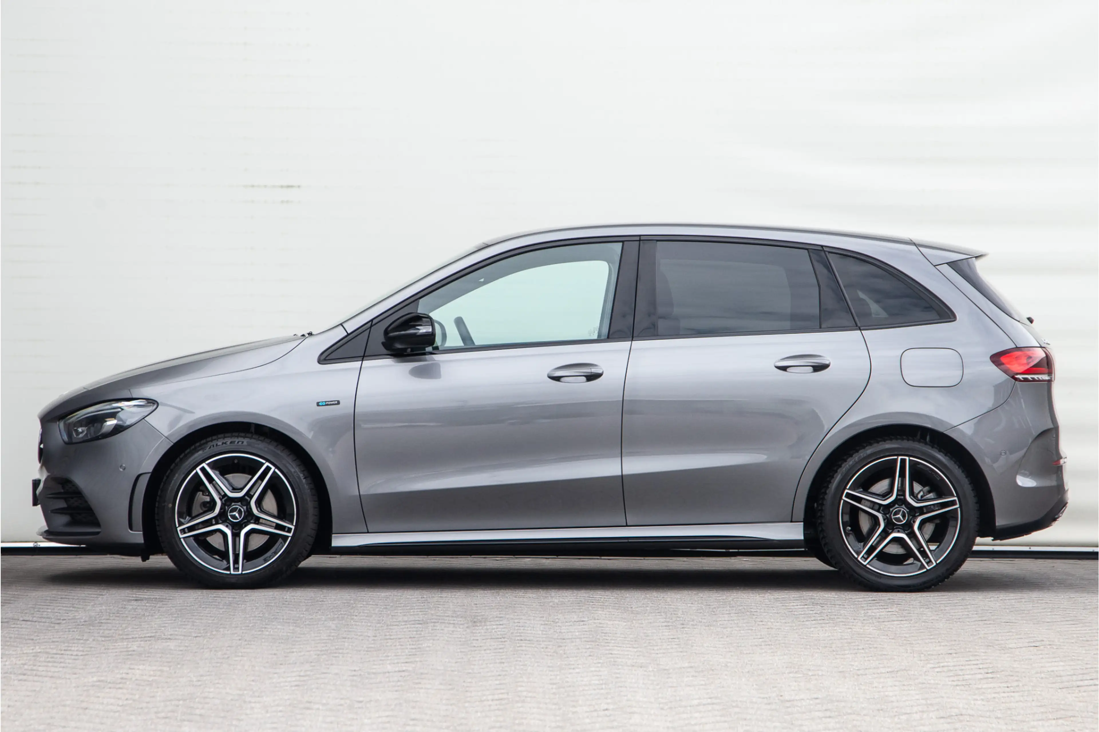 Mercedes-Benz B 250 e AMG Night Edition, Widescreen, Trekhaak, Camera, — photo 4