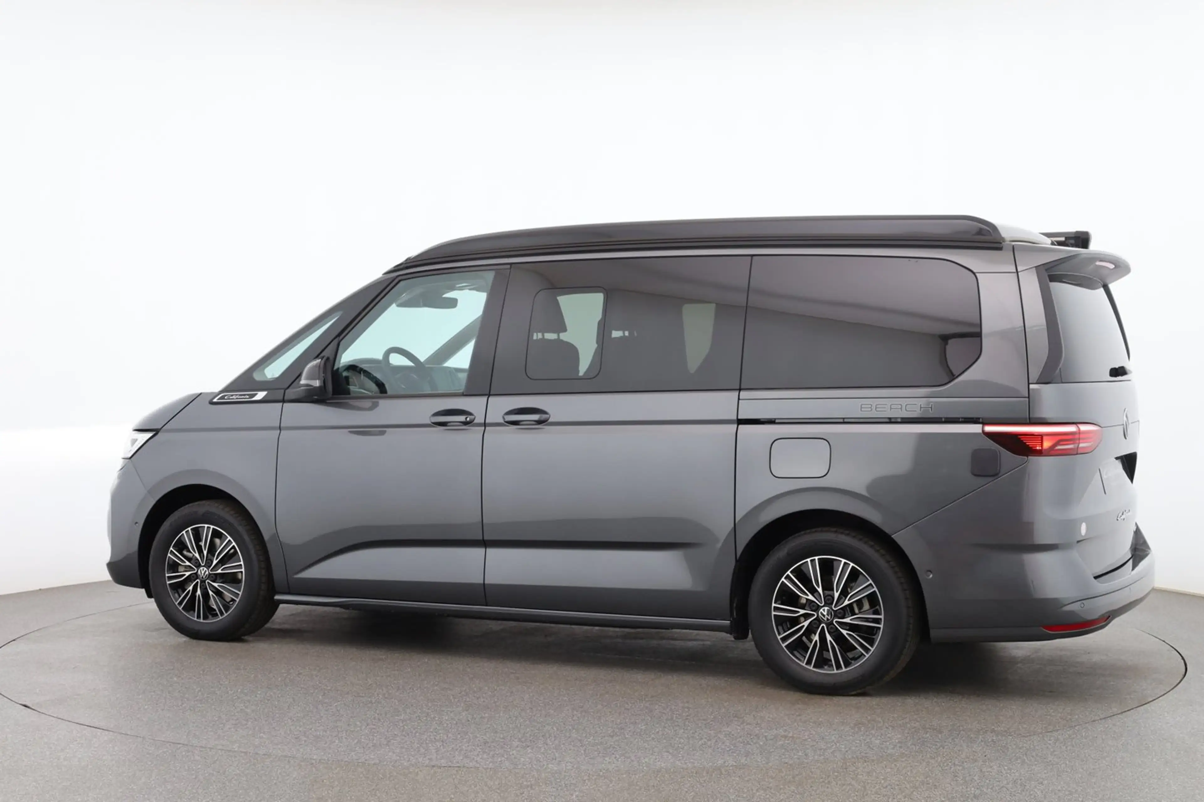Volkswagen T7 California VW T7 California Beach Camper eHyb. 180 kW 4M — photo 3